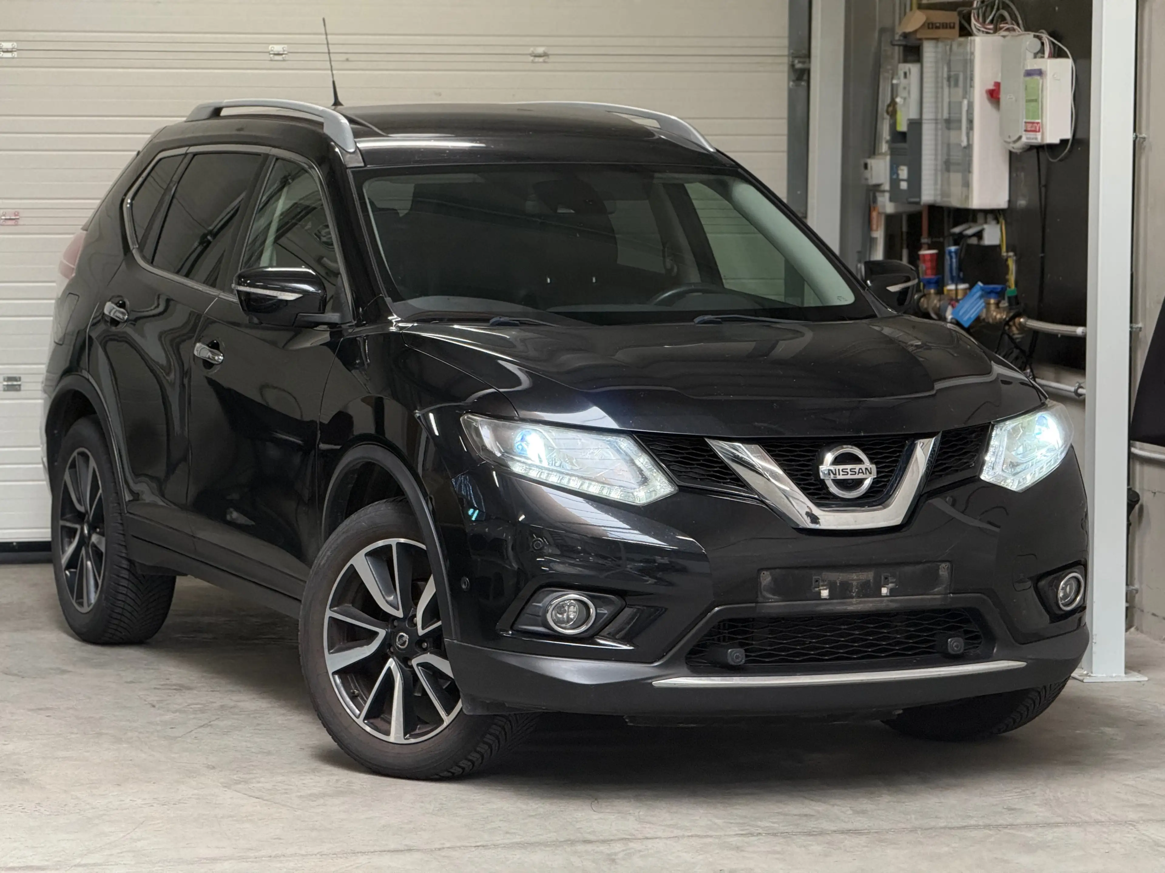 Nissan X-Trail 1.6 dCi 2WD Tekna // Pano // 360 // Xénon