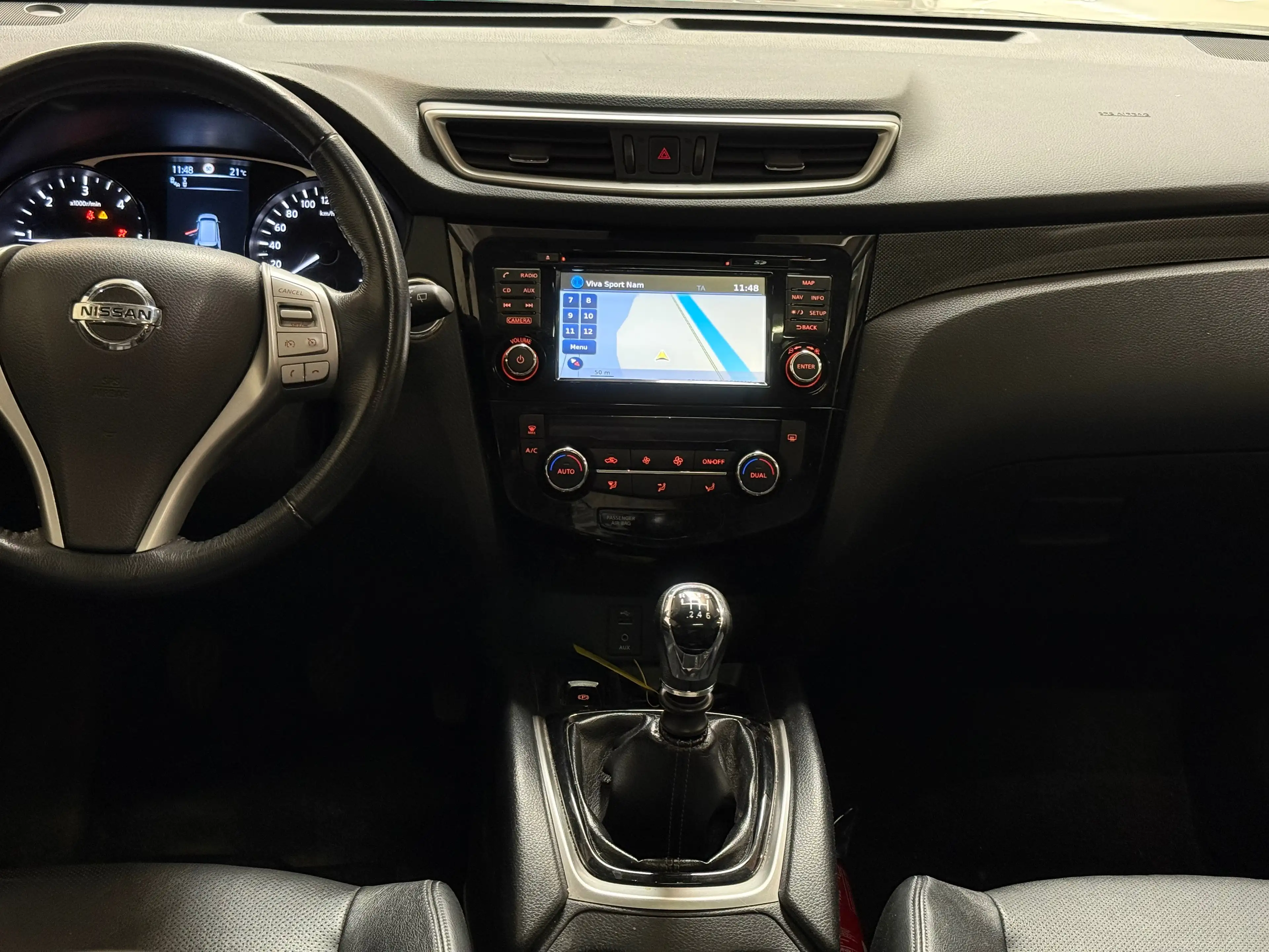Nissan X-Trail 1.6 dCi 2WD Tekna // Pano // 360 // Xénon — photo 8