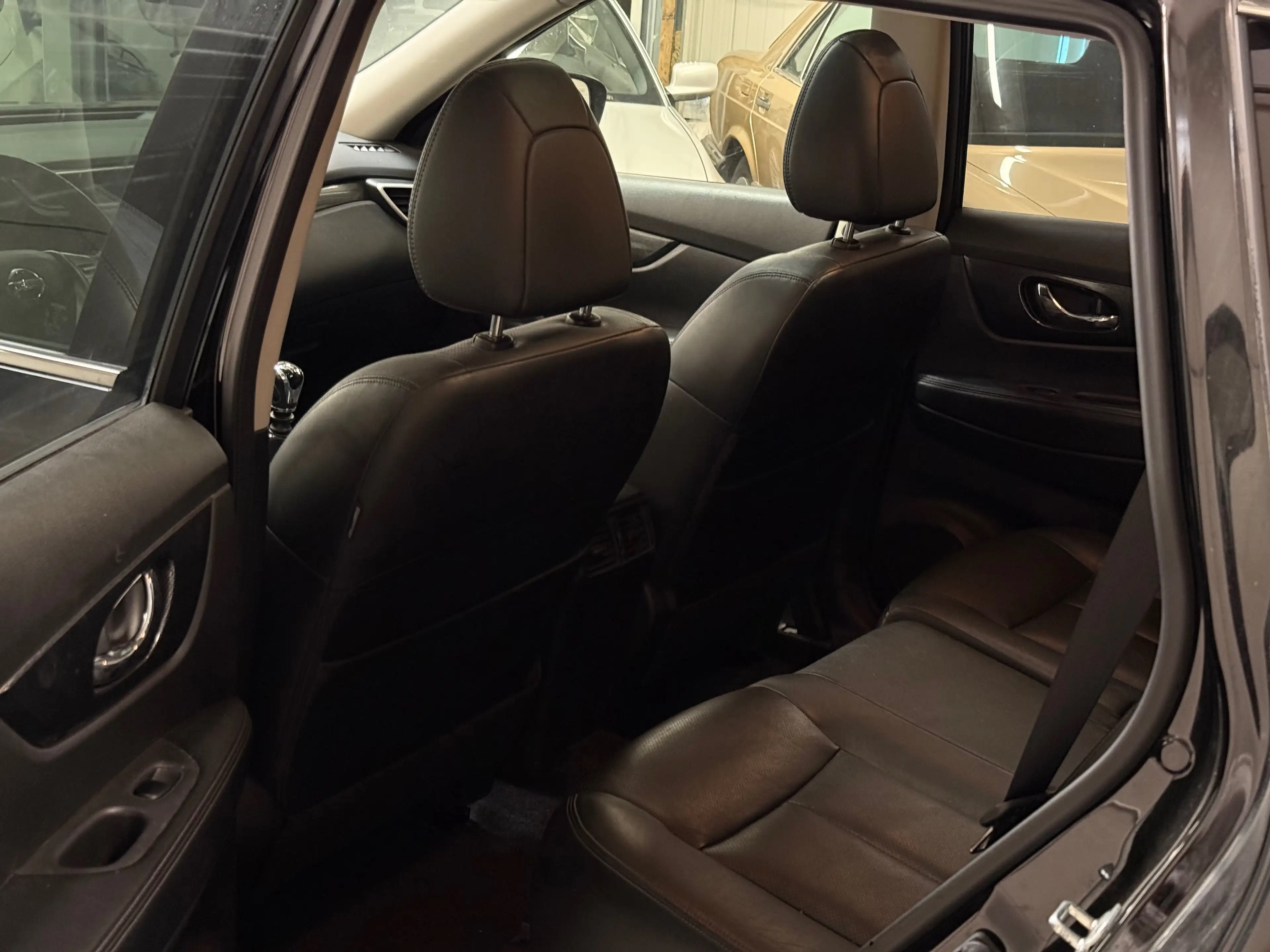 Nissan X-Trail 1.6 dCi 2WD Tekna // Pano // 360 // Xénon — photo 11