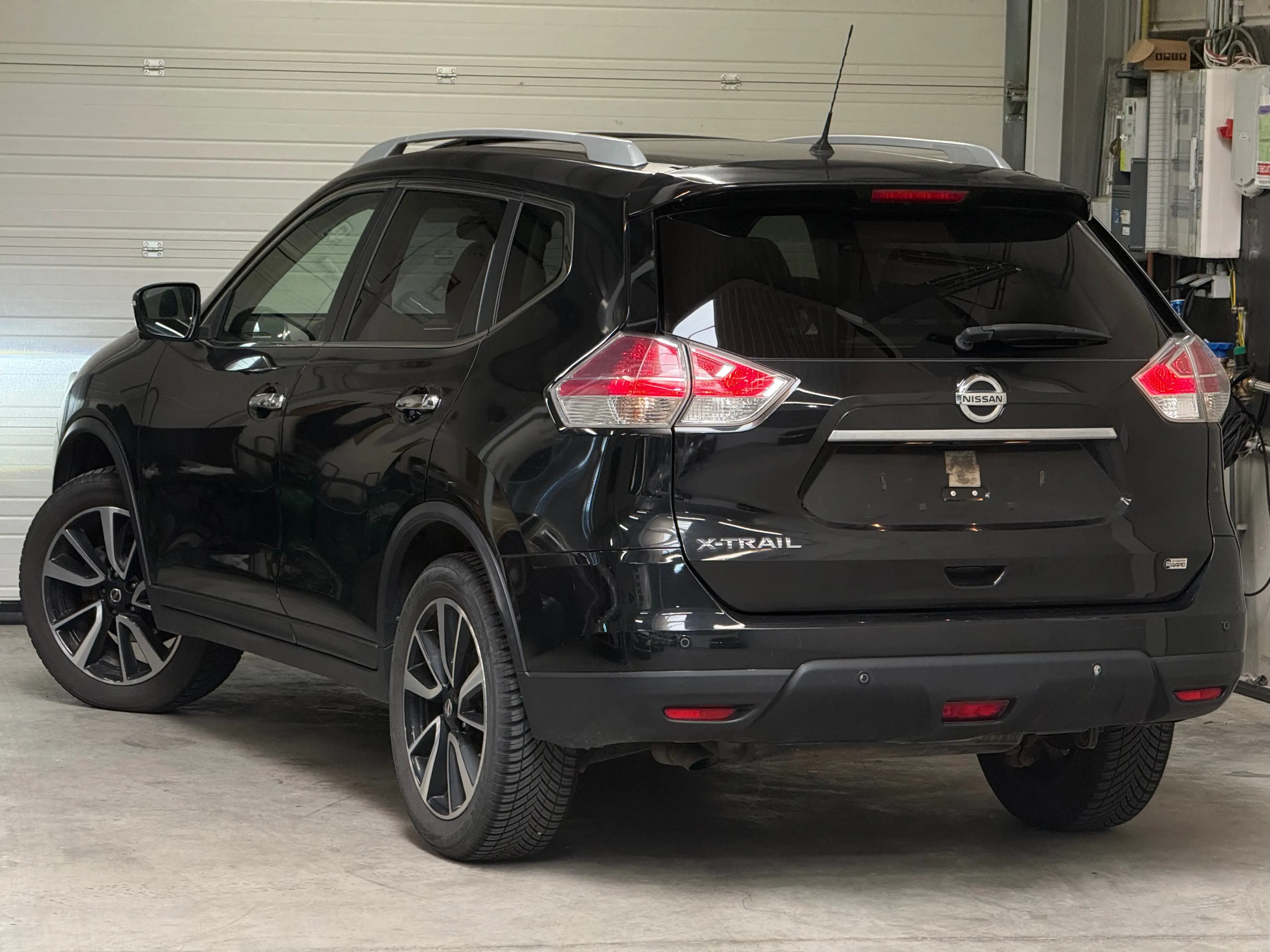 Nissan X-Trail 1.6 dCi 2WD Tekna // Pano // 360 // Xénon — photo 3