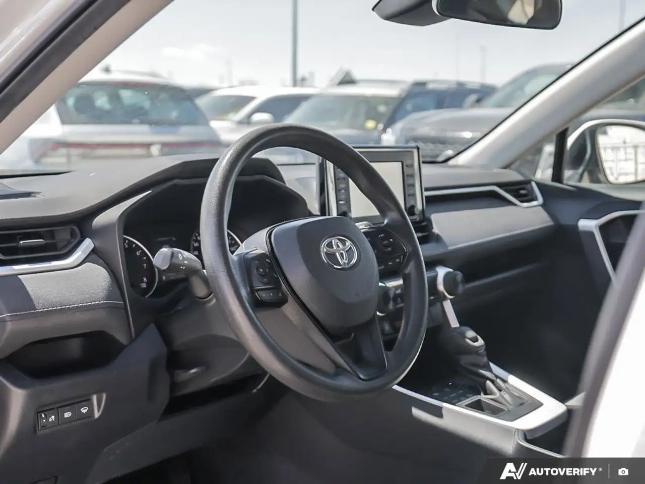 Toyota RAV 4 снимка Toyota RAV 4