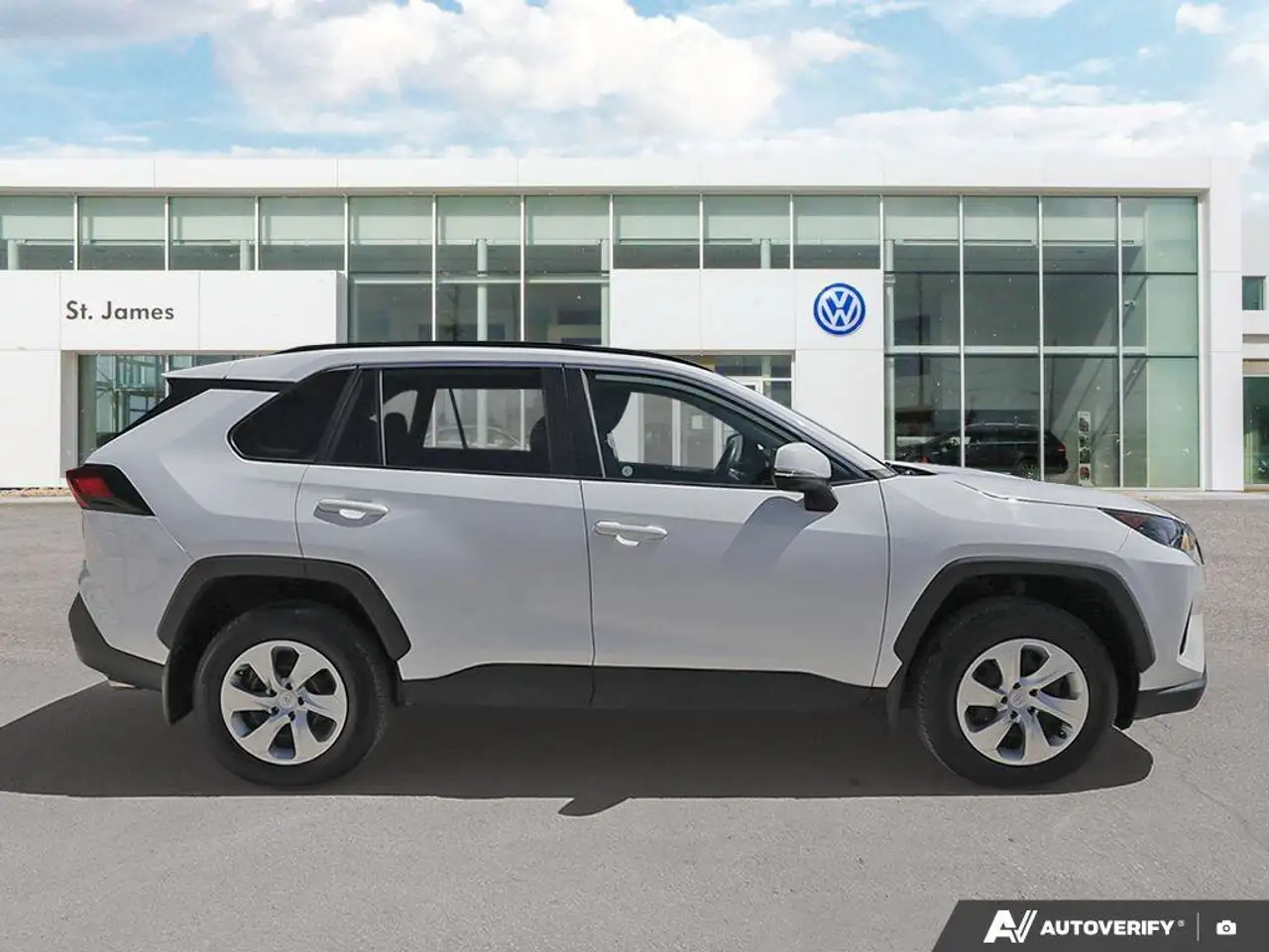 Toyota RAV 4 снимка Toyota RAV 4