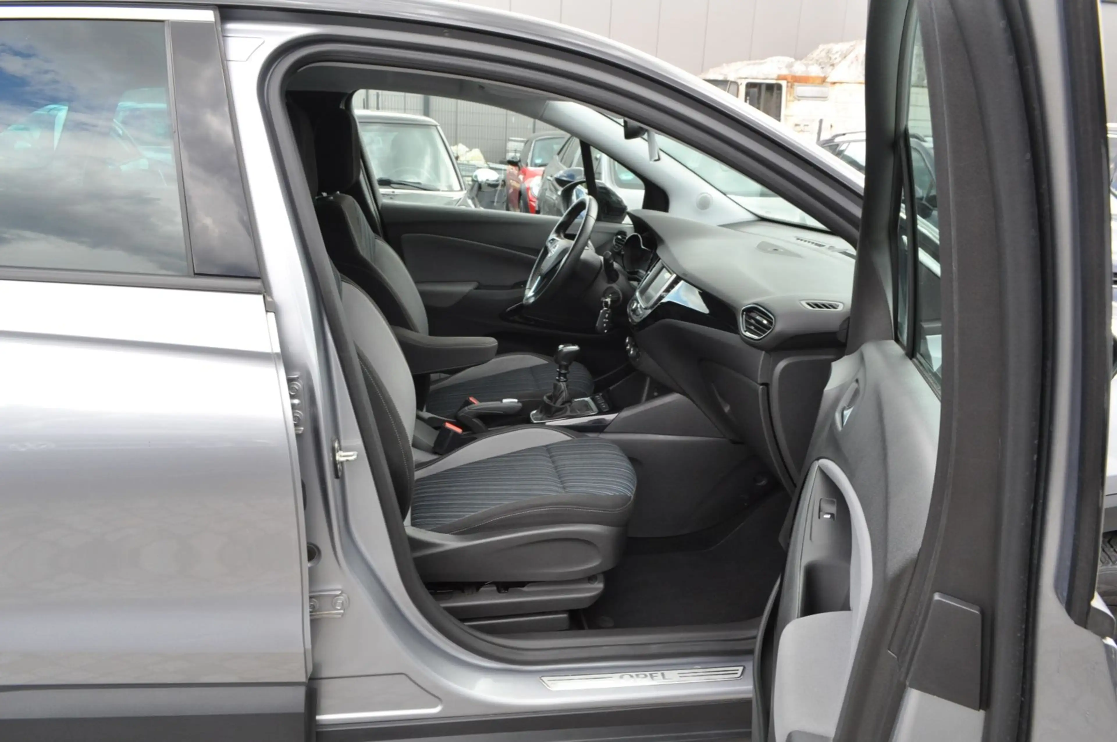 Opel Crossland X 1.2 /R-KAMERA/LED/TEMPOMAT — photo 10