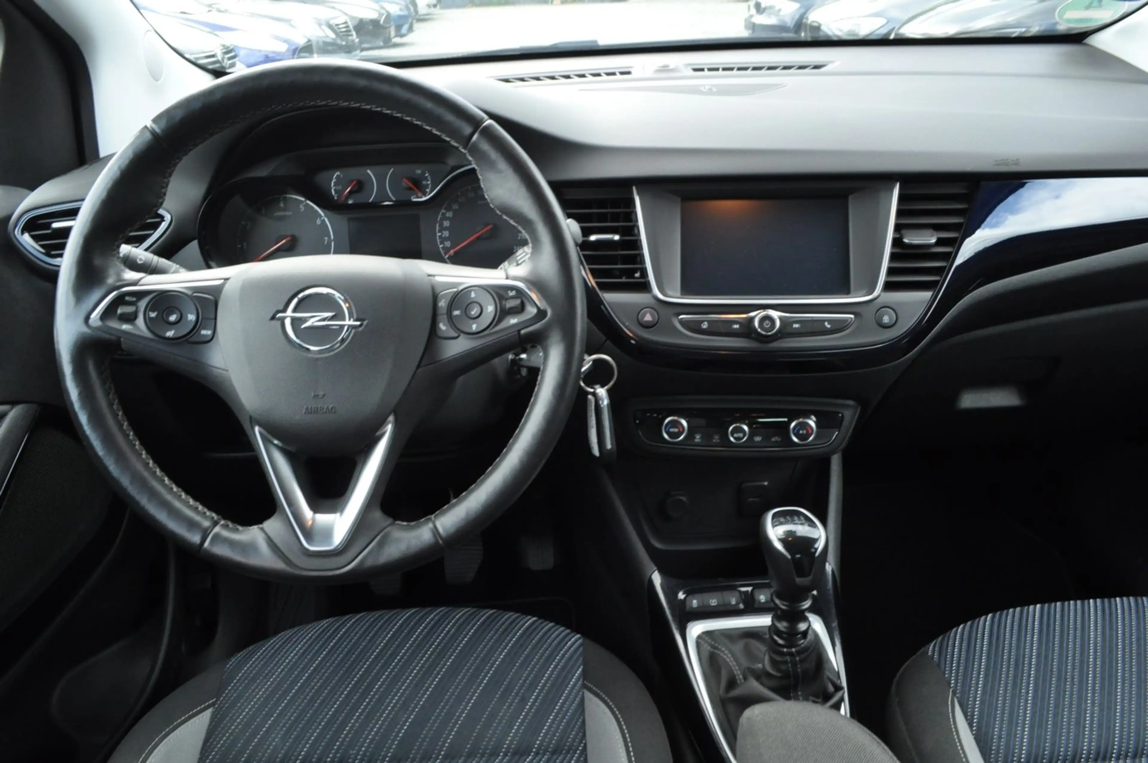 Opel Crossland X 1.2 /R-KAMERA/LED/TEMPOMAT — photo 11