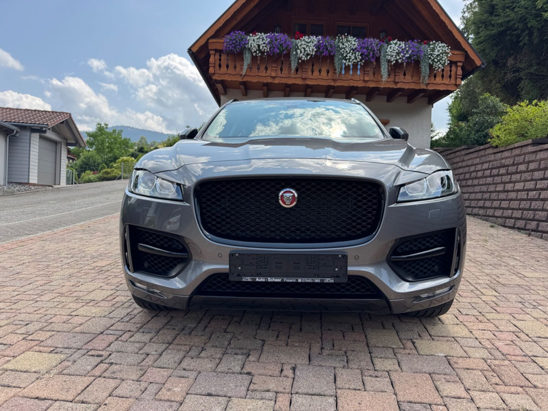 Jaguar F-Pace F-PACE R-Sport AWD — photo 3
