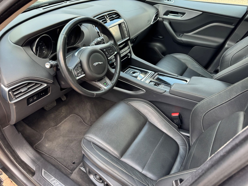 Jaguar F-Pace F-PACE R-Sport AWD — photo 6