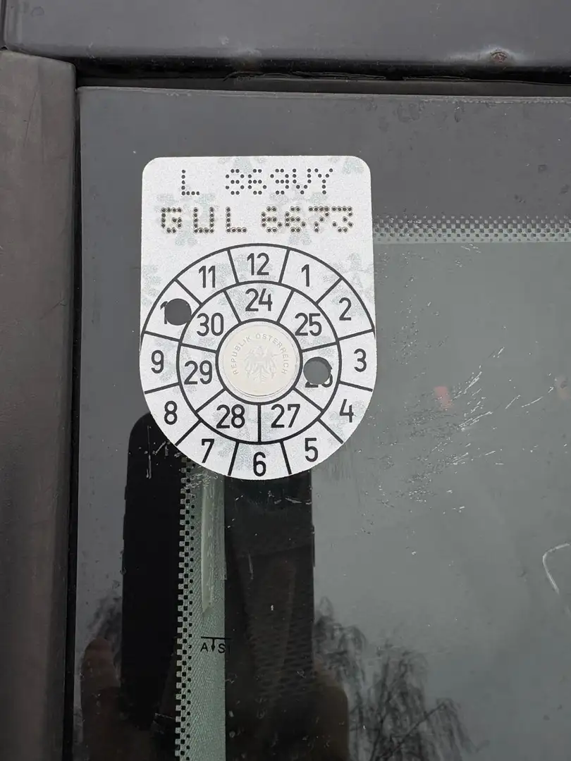 Volkswagen Golf 2.0 TDI DPF Trendline - 2