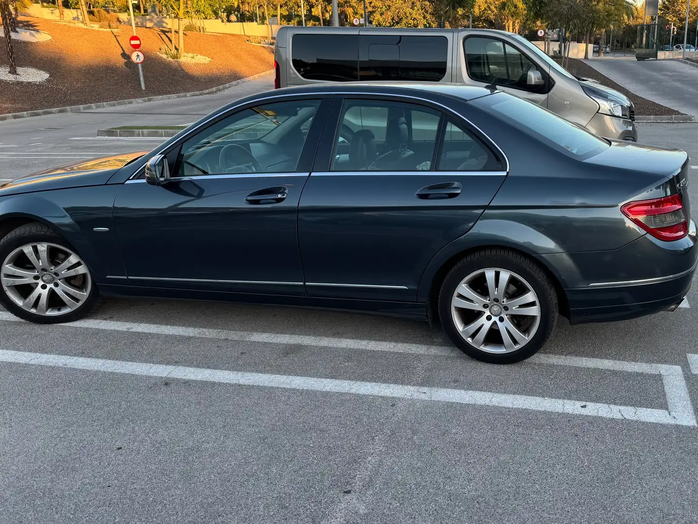 Mercedes-Benz C 200 C 200CDI Avantgarde Aut. Avantgarde Gris - 1