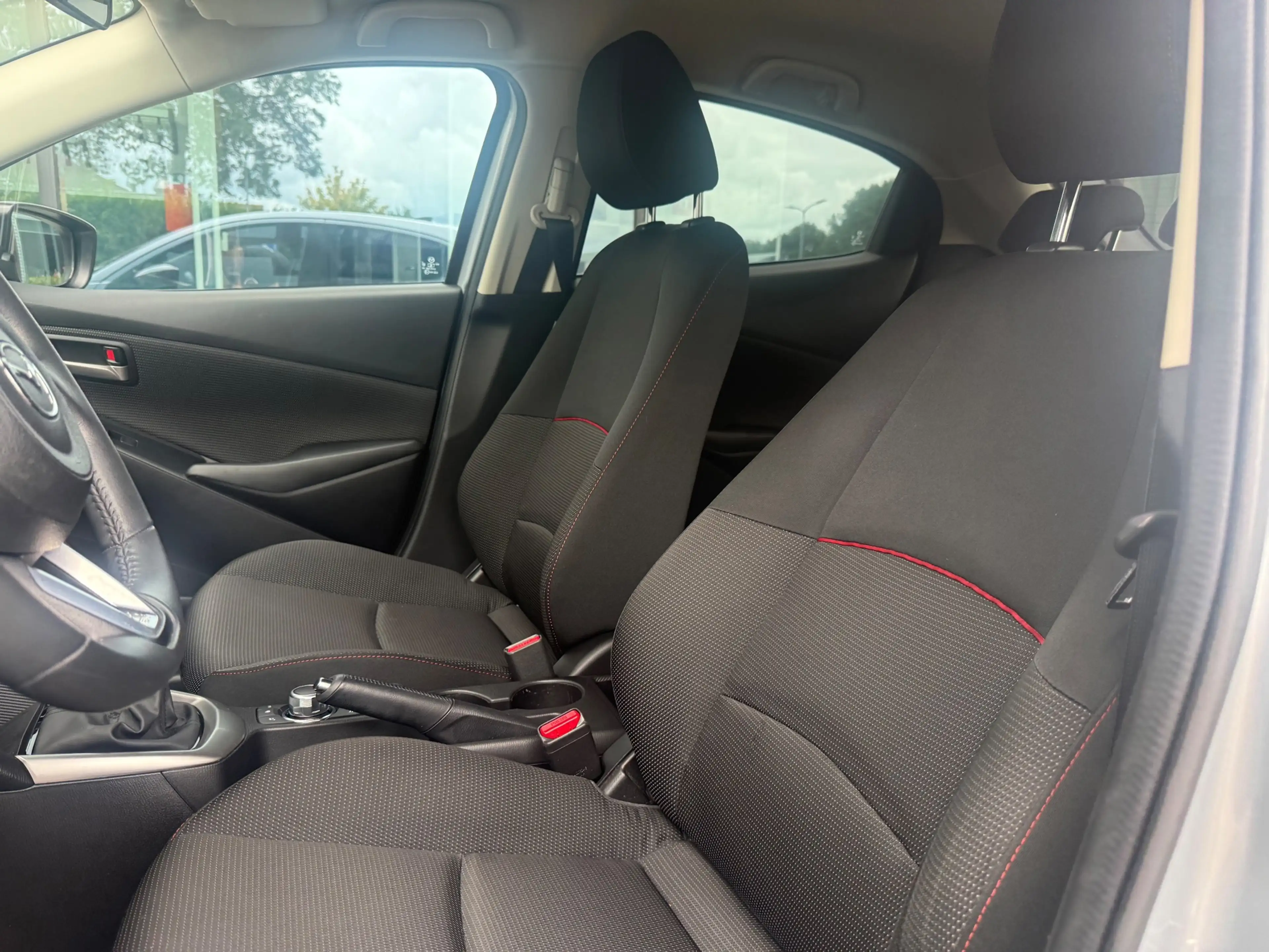 Mazda 2 1.5 Skyactiv-G Sportive - Navi - Cruise - Parkeerh — photo 21