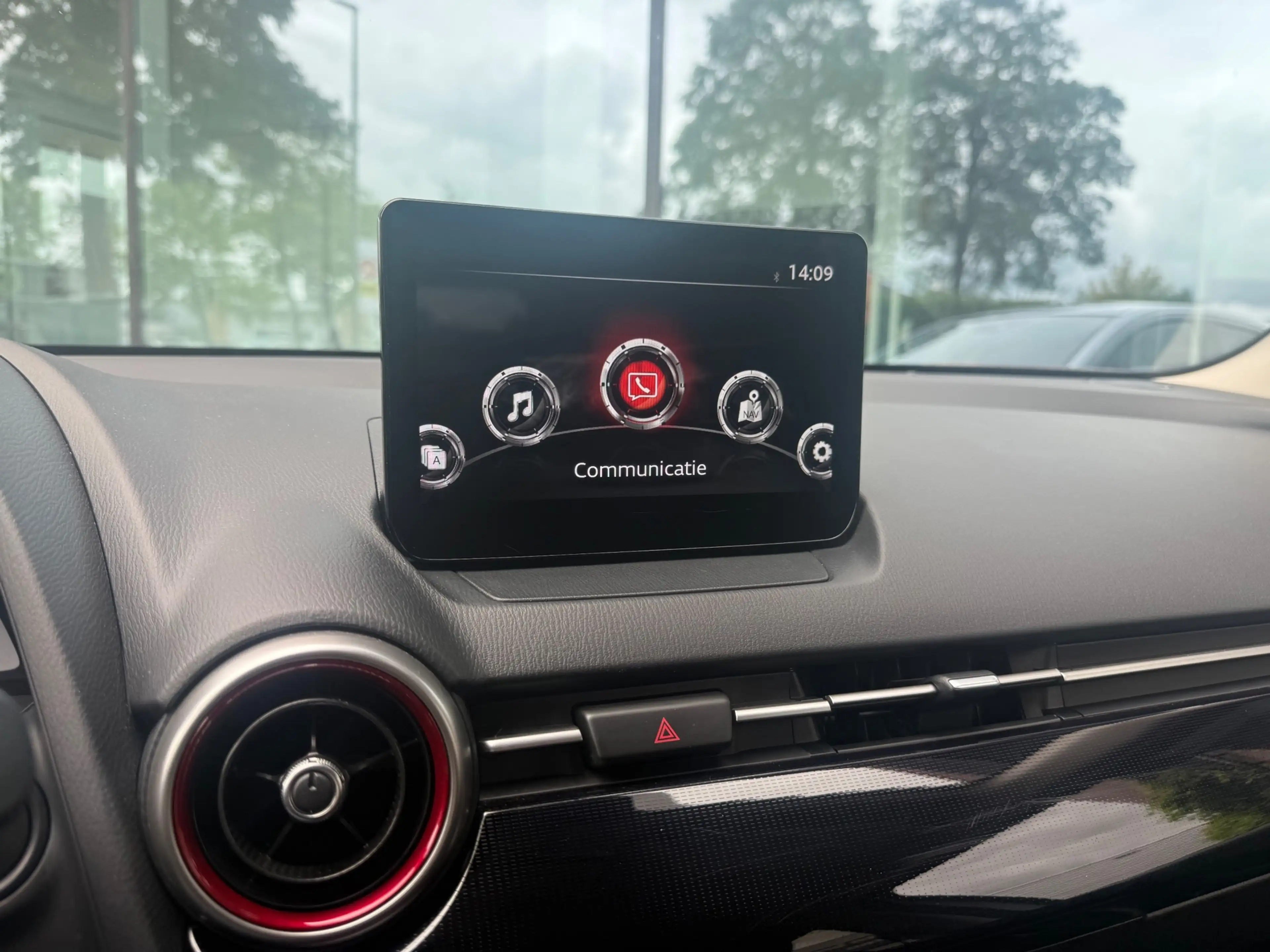 Mazda 2 1.5 Skyactiv-G Sportive - Navi - Cruise - Parkeerh — photo 4