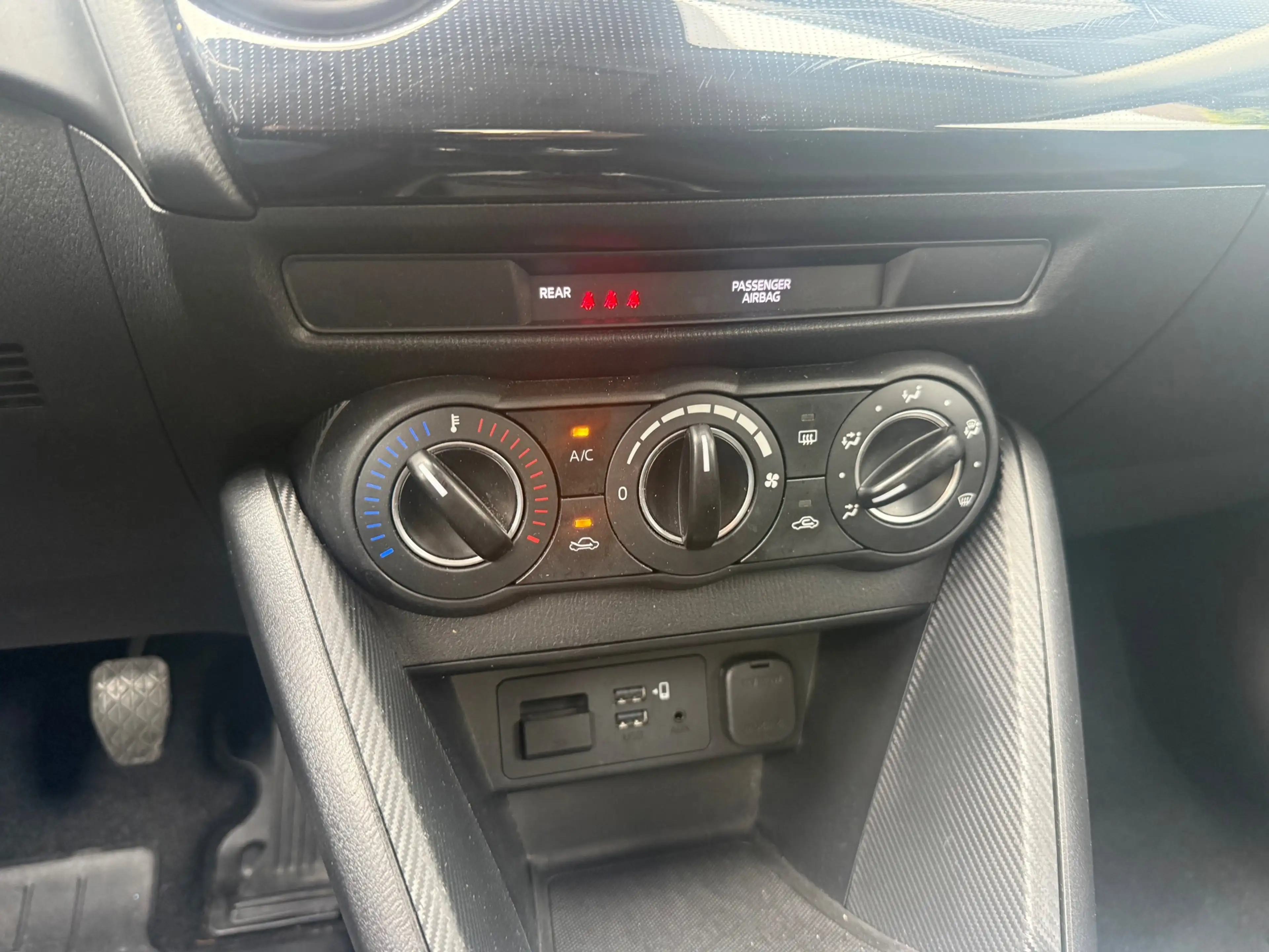 Mazda 2 1.5 Skyactiv-G Sportive - Navi - Cruise - Parkeerh — photo 6