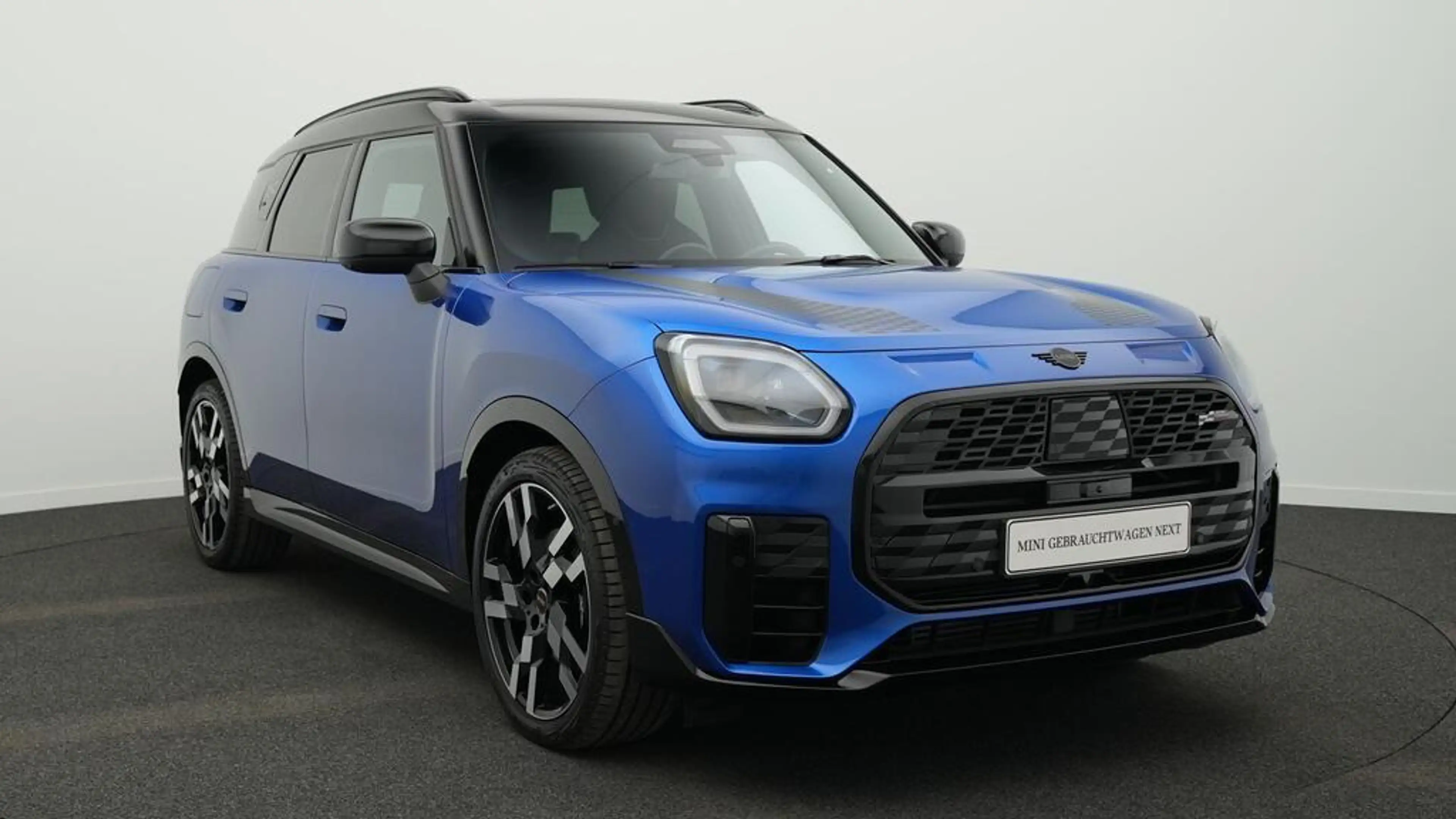 MINI Countryman S All4 John Cooper Works Trim — photo 15