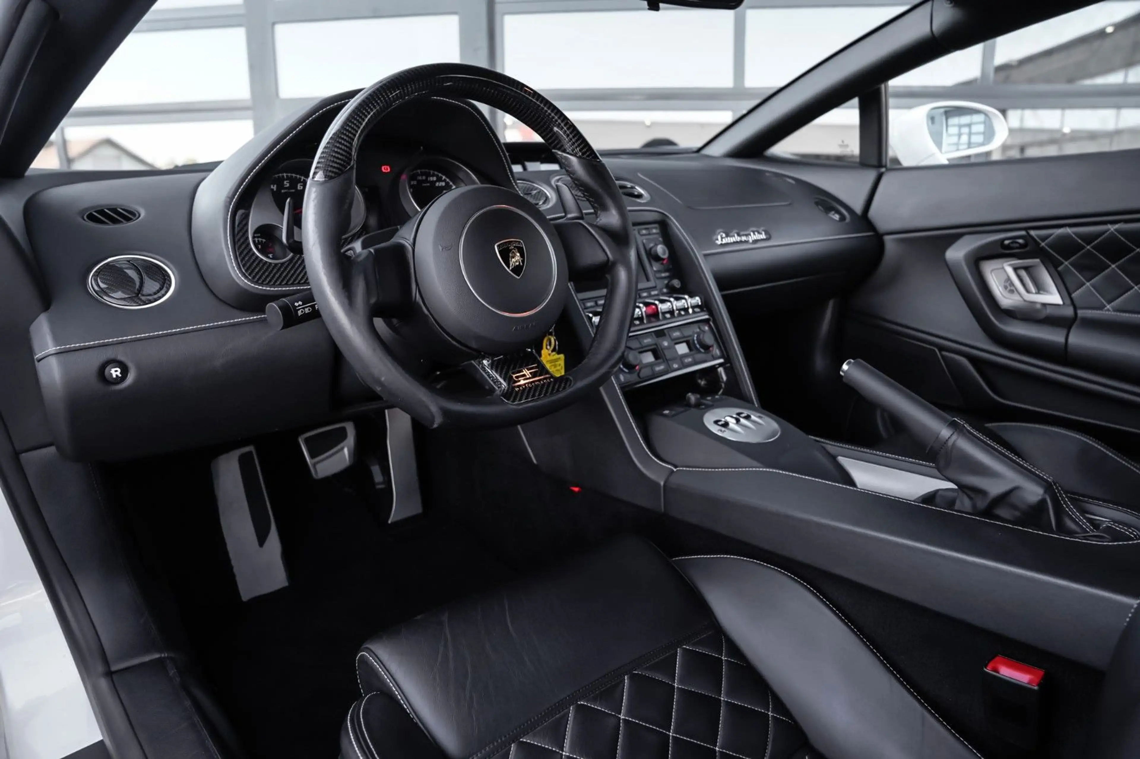 Lamborghini Gallardo LP560-4 Full Carbon-Q Citura — photo 14