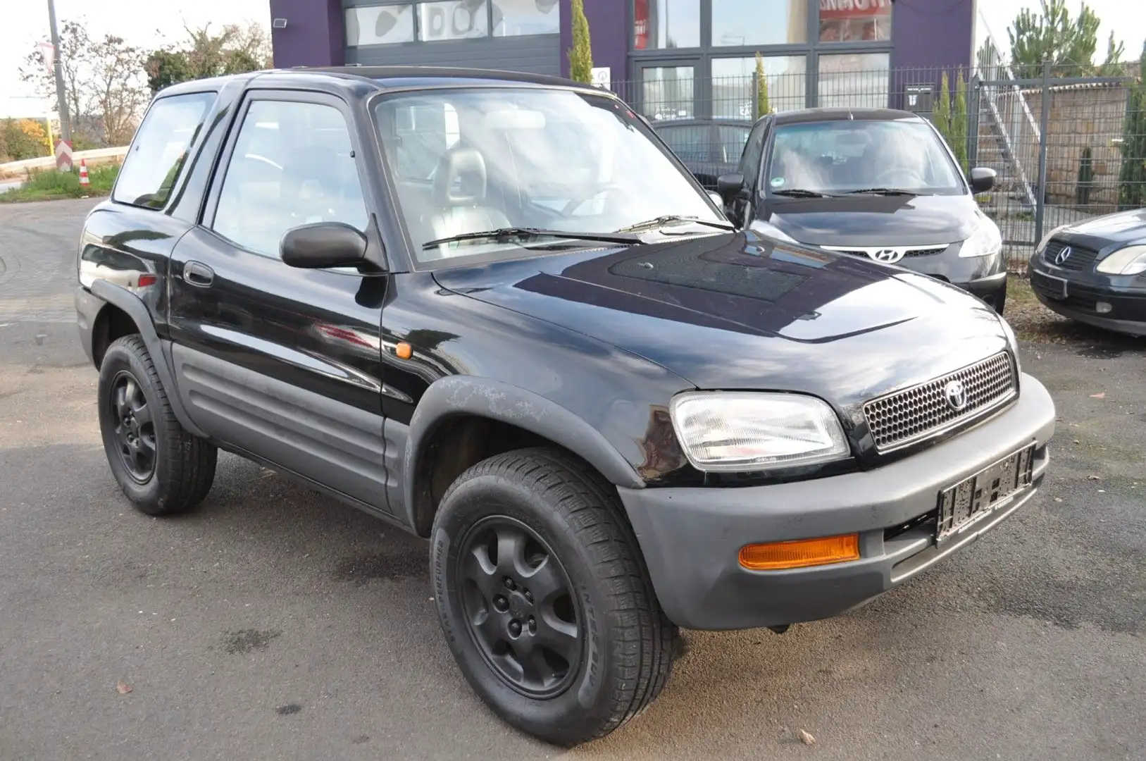 Toyota RAV 4 *Automatic - 4X4 - LEDER - Klima * Schwarz - 1