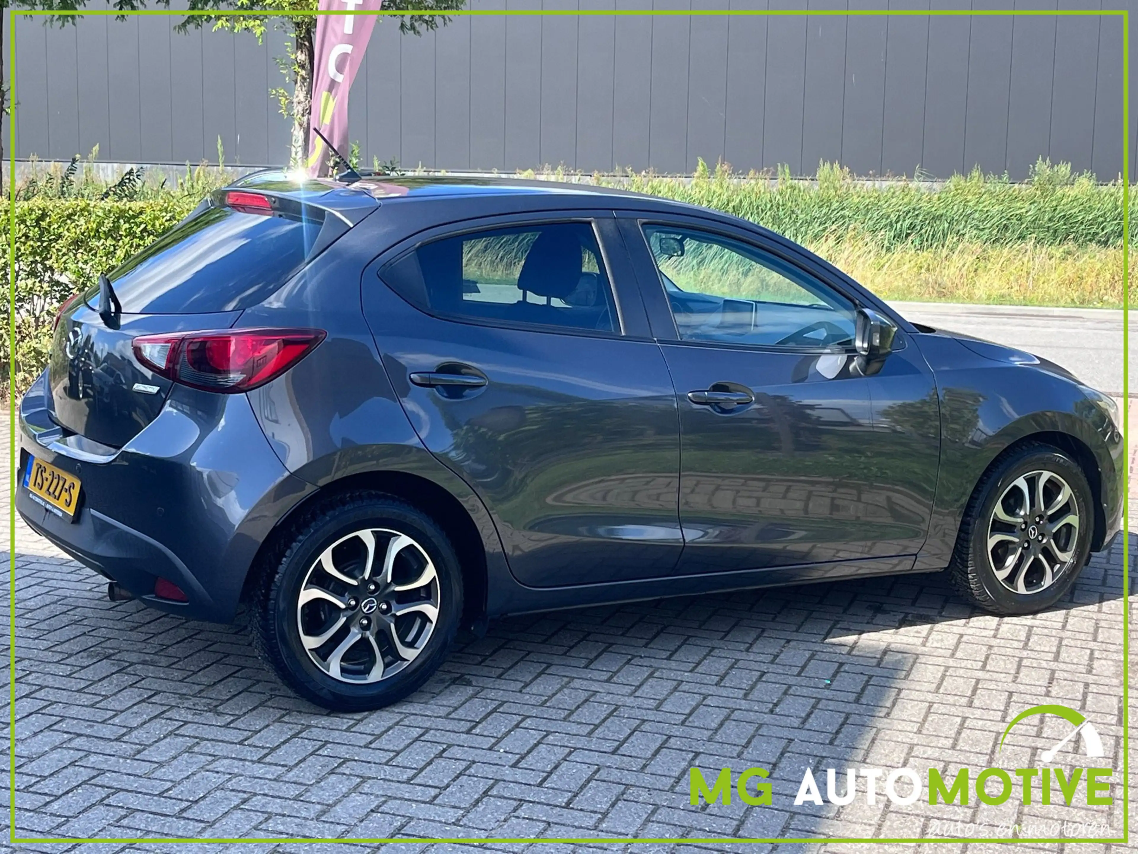 Mazda 2 1.5 Skyactiv-G GT-M Line | Navi | Climate | Cruise — photo 9