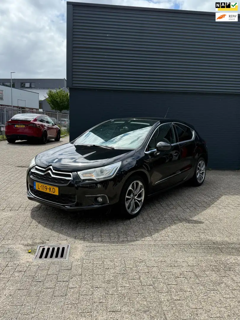 Citroen DS4 1.6 THP Sport Chic /navigatie/massagestoel/stoelve Zwart - 1