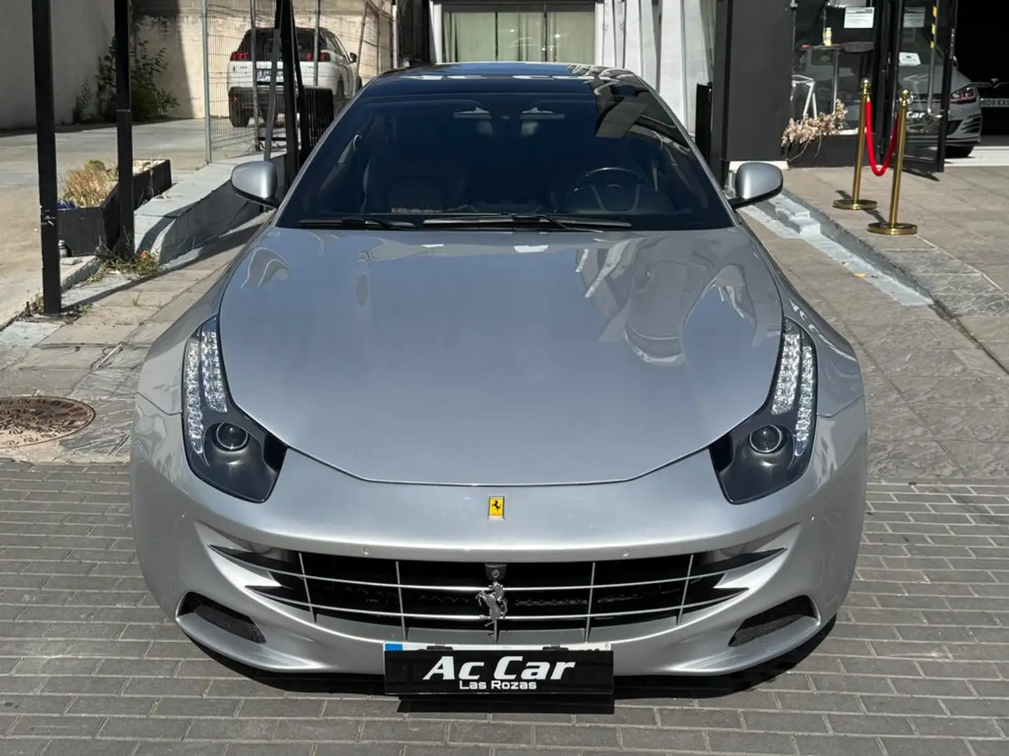 Ferrari FF Pequeño 660cv Automático de 3 Puertas Gris - 2