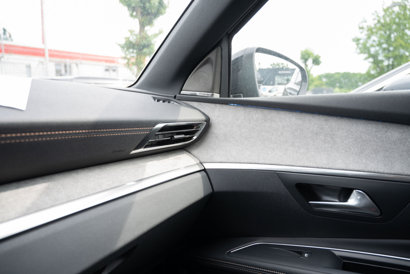 Peugeot 5008 GT 1.5 BlueHDi 130 EAT8 *PANO*MIRRORSCREEN*SHZ*DAB* — photo 13