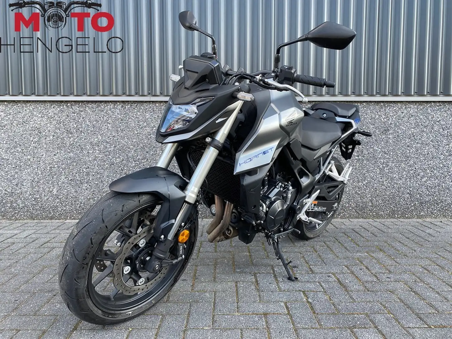 Honda CB 750 HORNET Šedá - 2