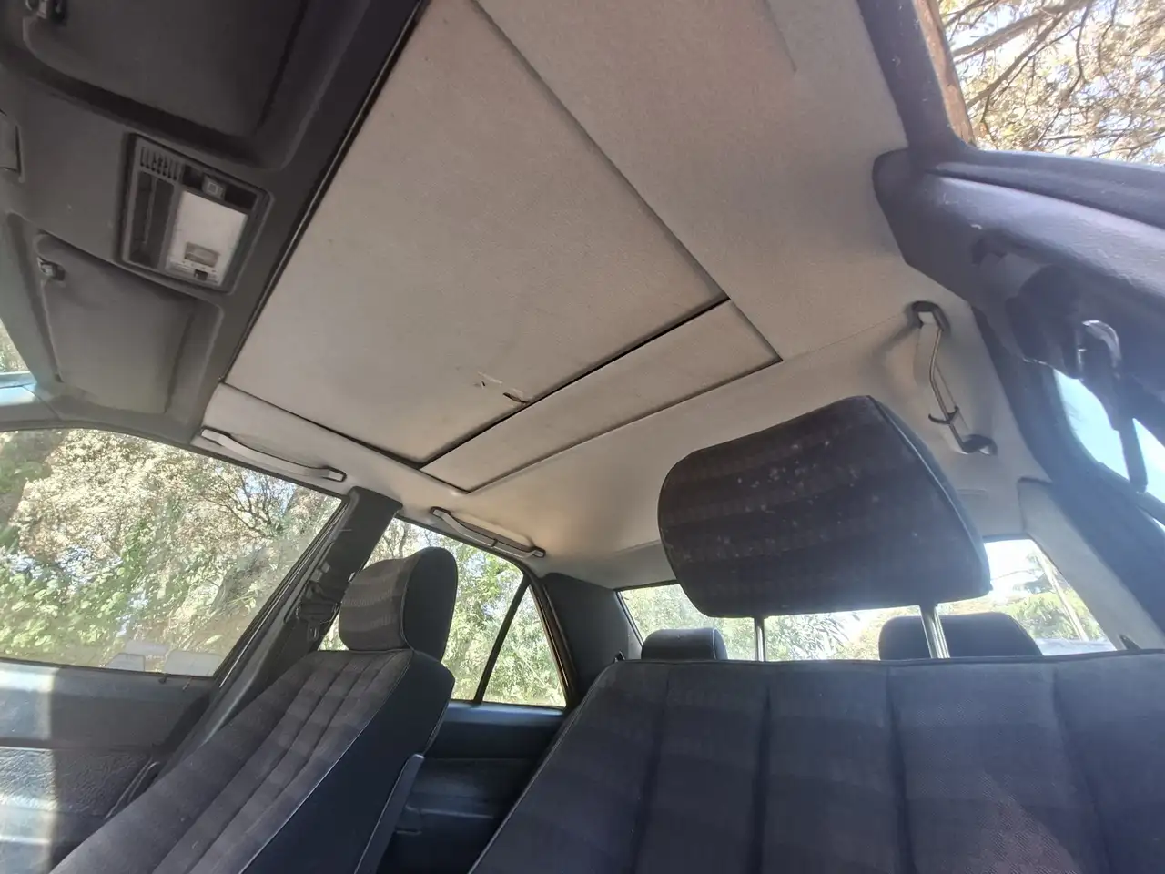 Mercedes-Benz 190E 1.8, foto 11