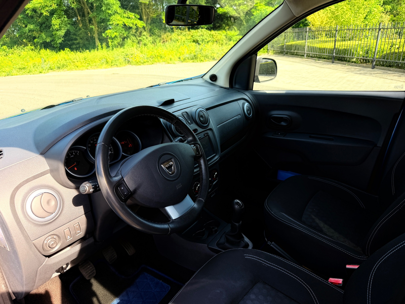 Dacia Lodgy 1.2 TCe Stepway 7-PERSOONS AIRCO CR.CONTR NAVIGATI — photo 4