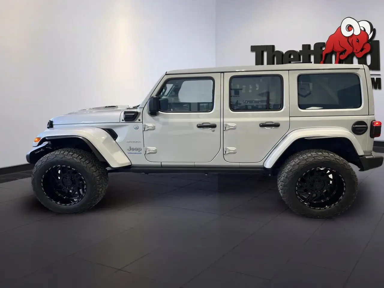 Jeep Wrangler photo Jeep Wrangler
