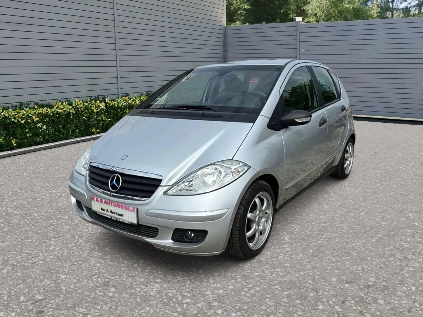 Mercedes-Benz A 150 CLASSIC Grau - 1