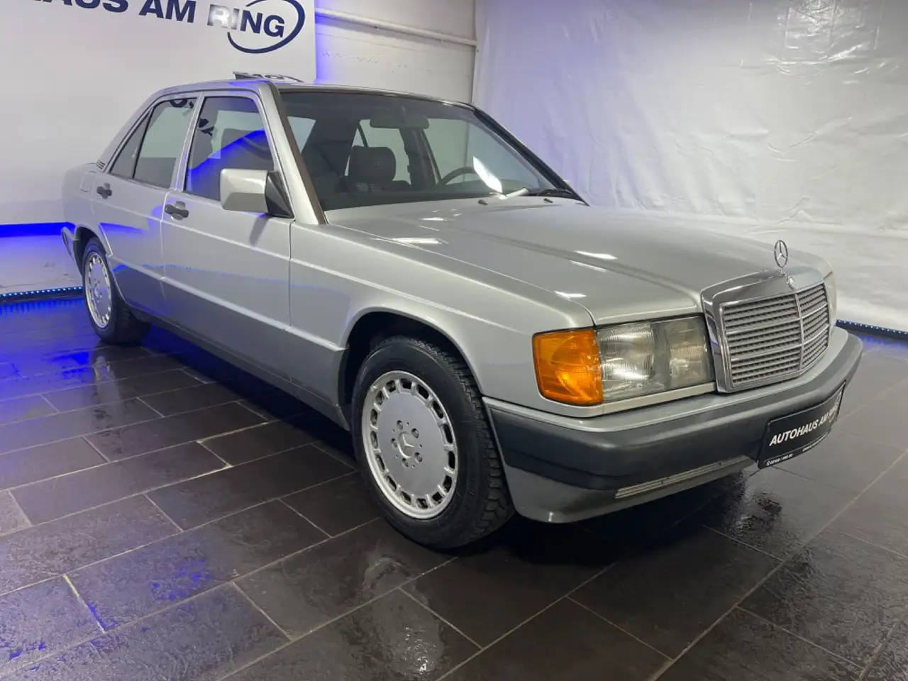 Mercedes-Benz 190 E 2.0/2.5 Aut. VÄTH SCHIEBEDACH EL.SITZ NAVI, foto 3