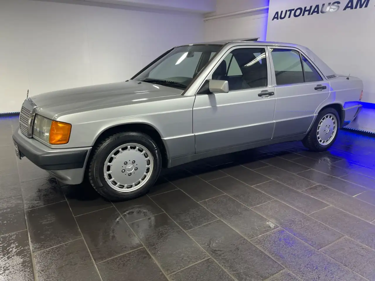 Mercedes-Benz 190 E 2.0/2.5 Aut. VÄTH SCHIEBEDACH EL.SITZ NAVI, foto 5