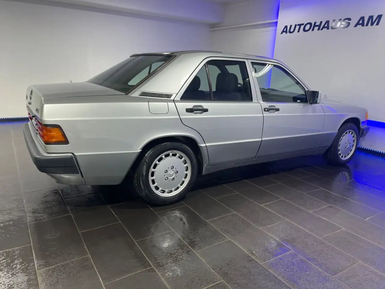 Mercedes-Benz 190 E 2.0/2.5 Aut. VÄTH SCHIEBEDACH EL.SITZ NAVI, foto 9