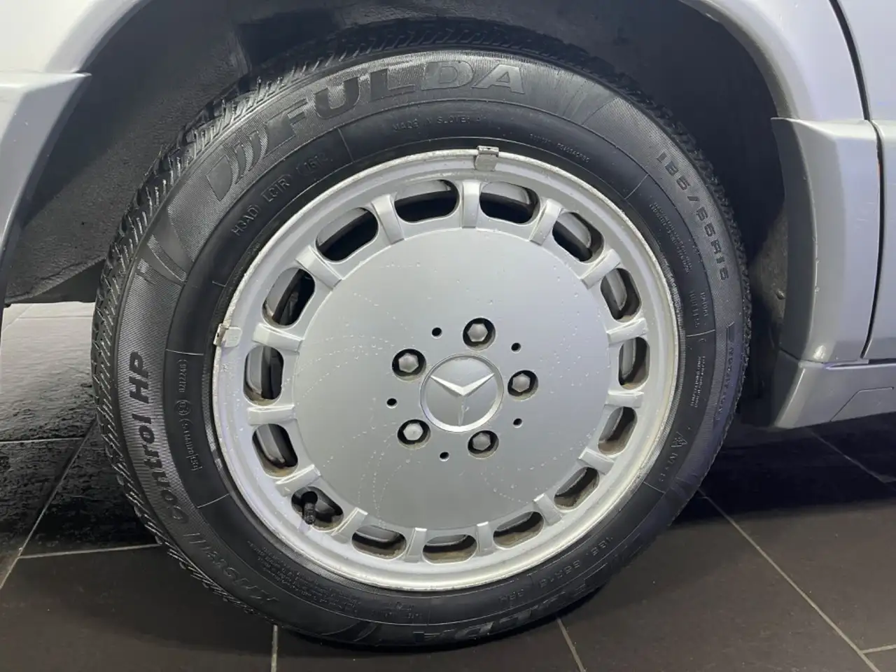 Mercedes-Benz 190 E 2.0/2.5 Aut. VÄTH SCHIEBEDACH EL.SITZ NAVI, foto 10