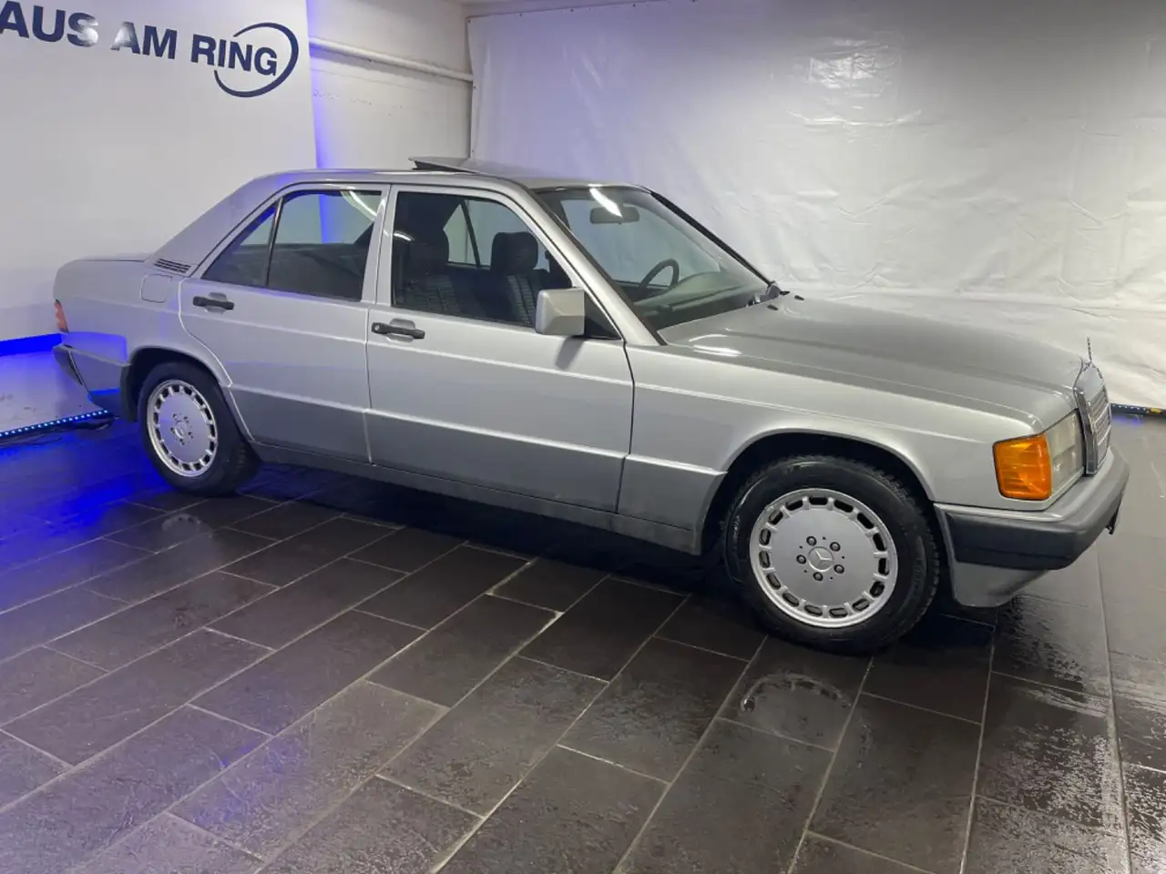 Mercedes-Benz 190 E 2.0/2.5 Aut. VÄTH SCHIEBEDACH EL.SITZ NAVI, foto 2