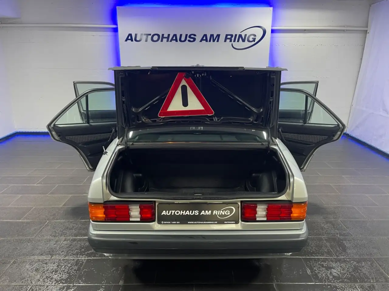 Mercedes-Benz 190 E 2.0/2.5 Aut. VÄTH SCHIEBEDACH EL.SITZ NAVI, foto 8