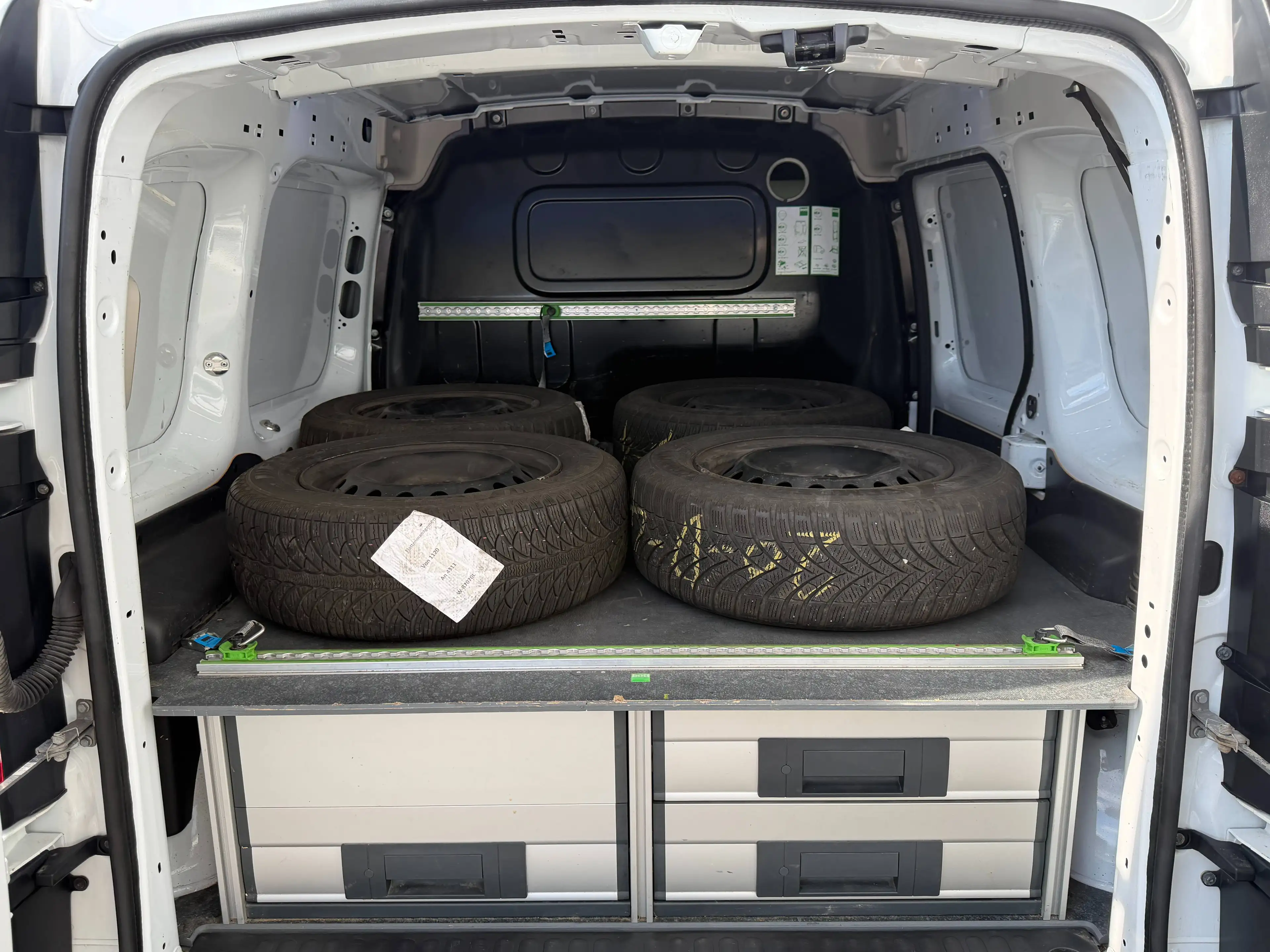 Renault Kangoo Express Medium Energy dCi L1 — photo 6