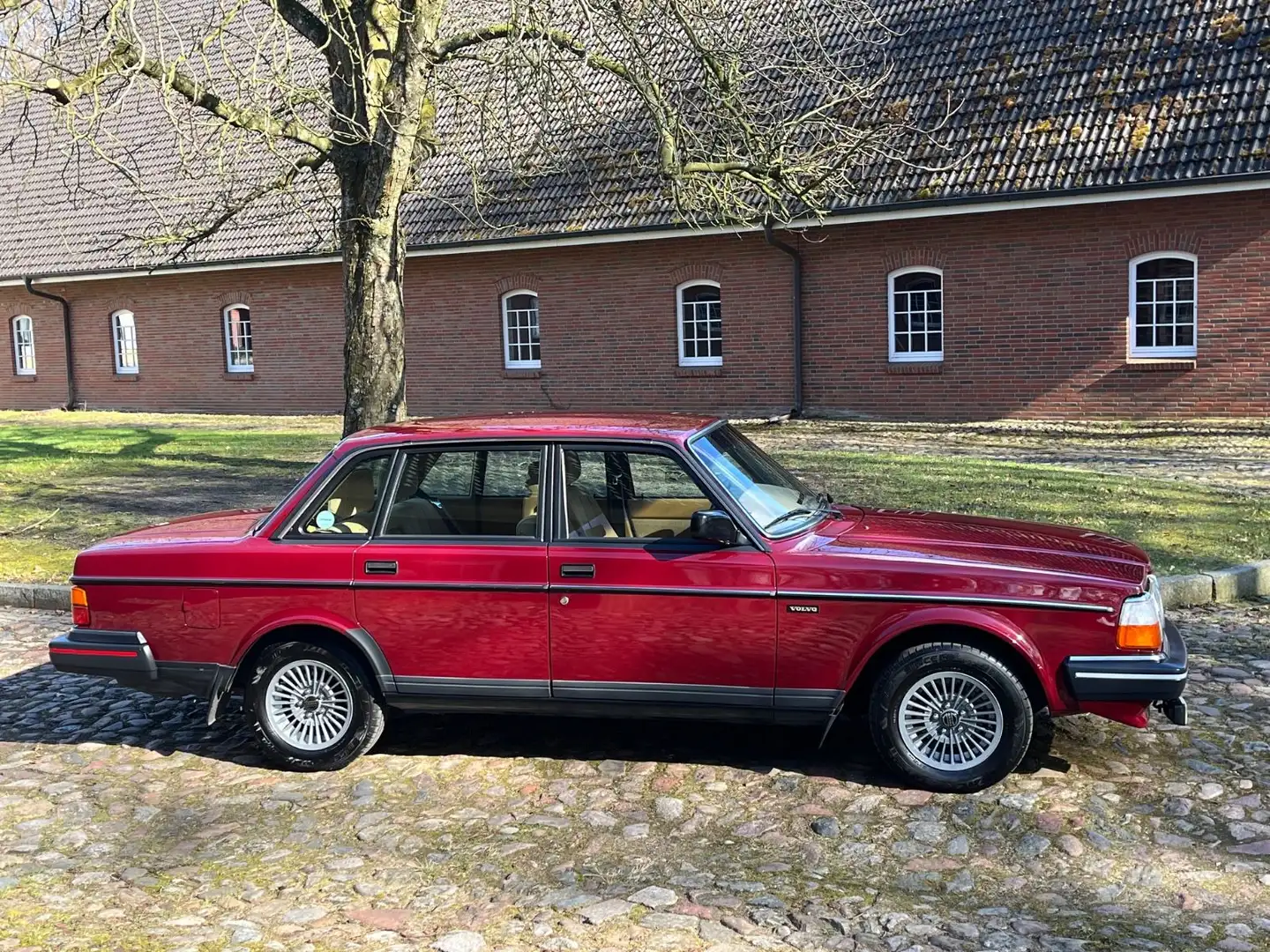 Volvo 240 DL 2.3L Automatik, Klima, 1a Pflegezustand Rojo - 2