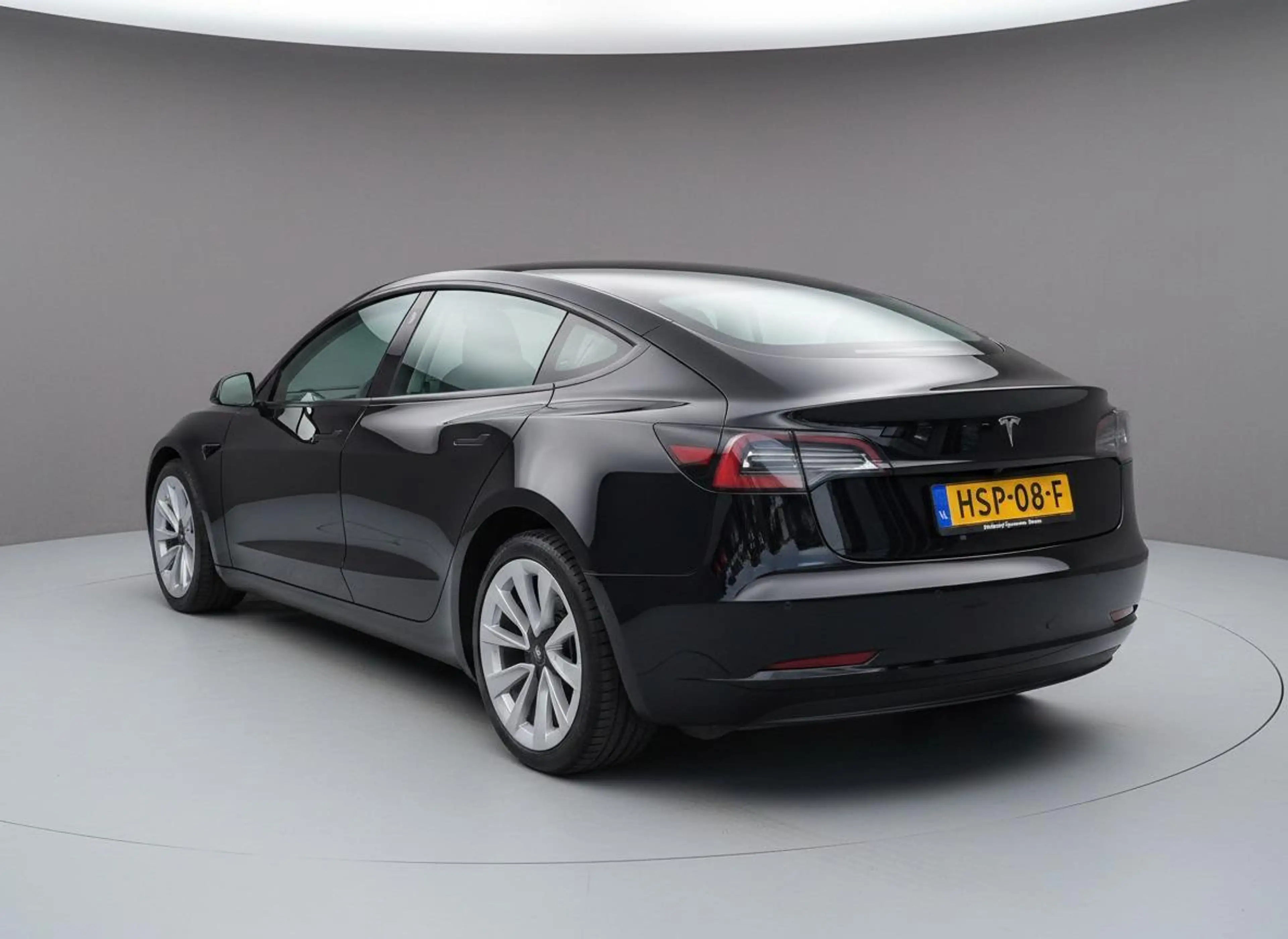 Tesla Model 3 Standard RWD Plus 60kWh SOH 92,1% | Leder | Panora — photo 11