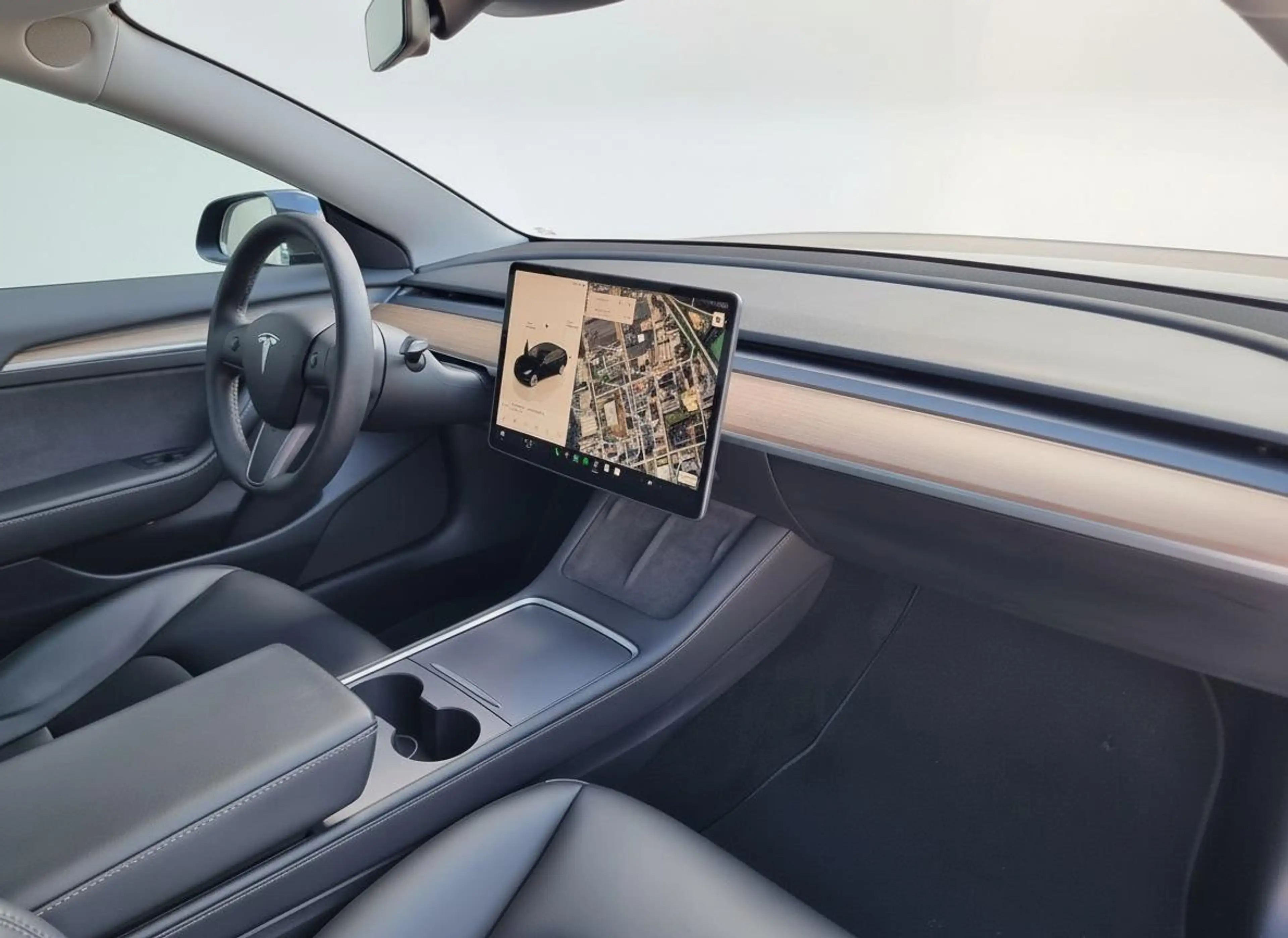 Tesla Model 3 Standard RWD Plus 60kWh SOH 92,1% | Leder | Panora — photo 4