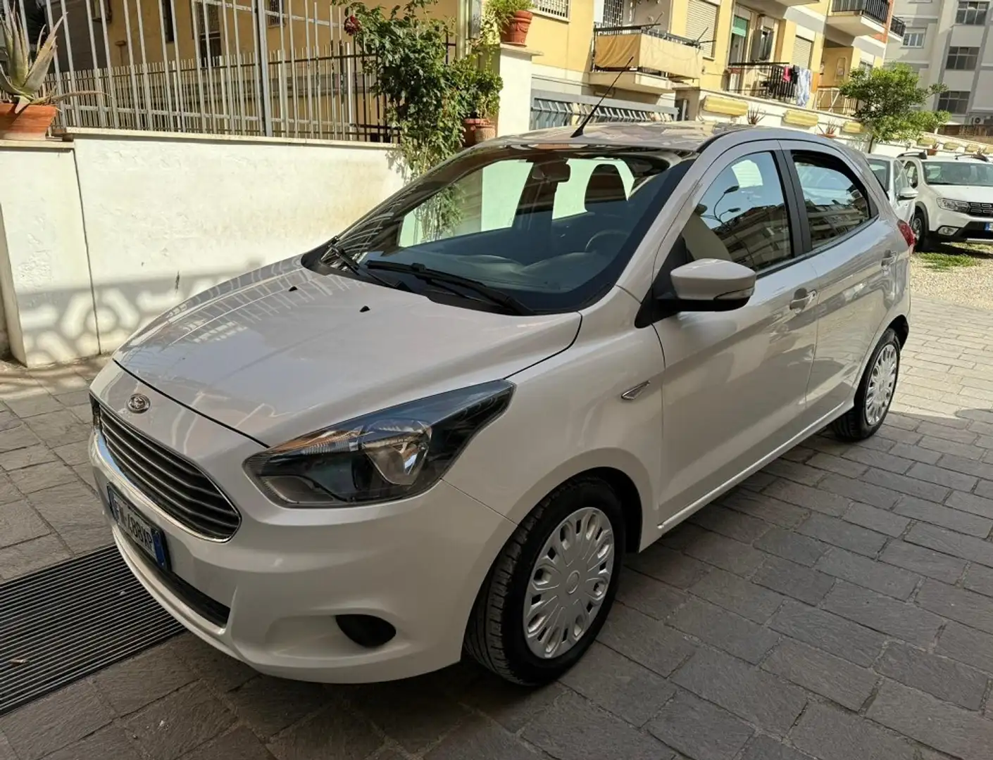 Ford Ka/Ka+ FORD Ka+ 1.2 Ti-VCT 29.000 KM GPL Weiß - 1