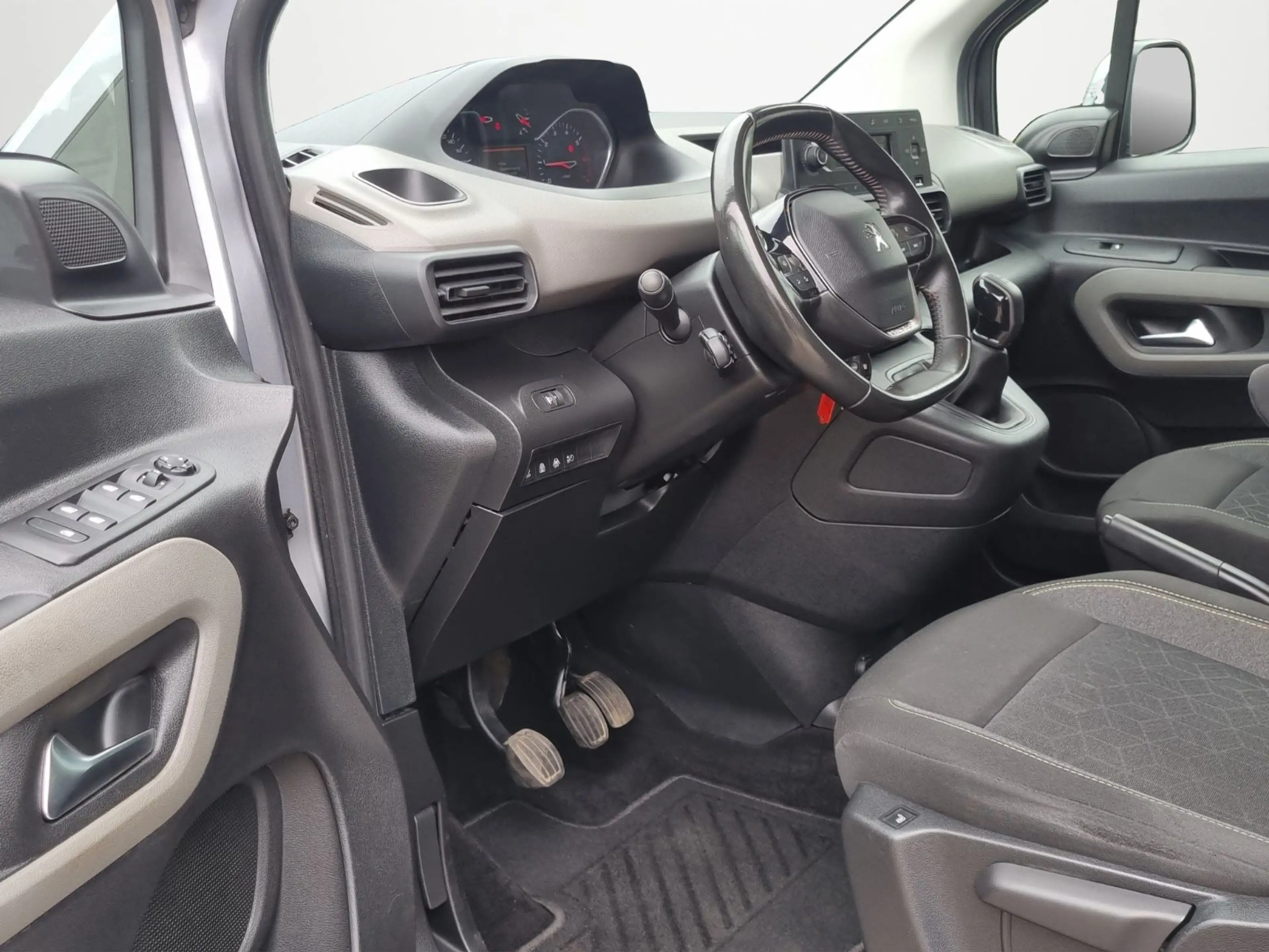 Peugeot Rifter Active*KLIMA*TEMPOMAT*PDC*MFL*BC*SPURHALT — photo 11