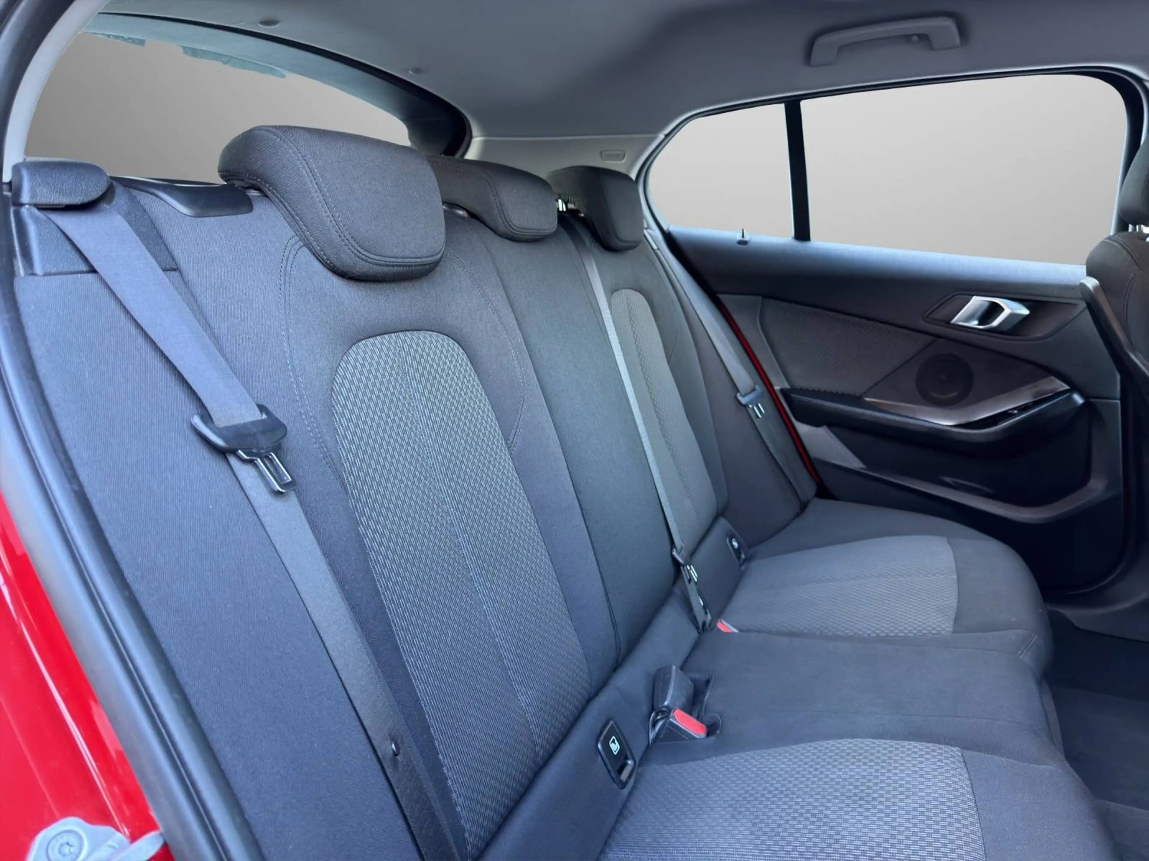 BMW 120 d xDrive Advantage Aut. *LED, AHK, SHZ* — photo 14