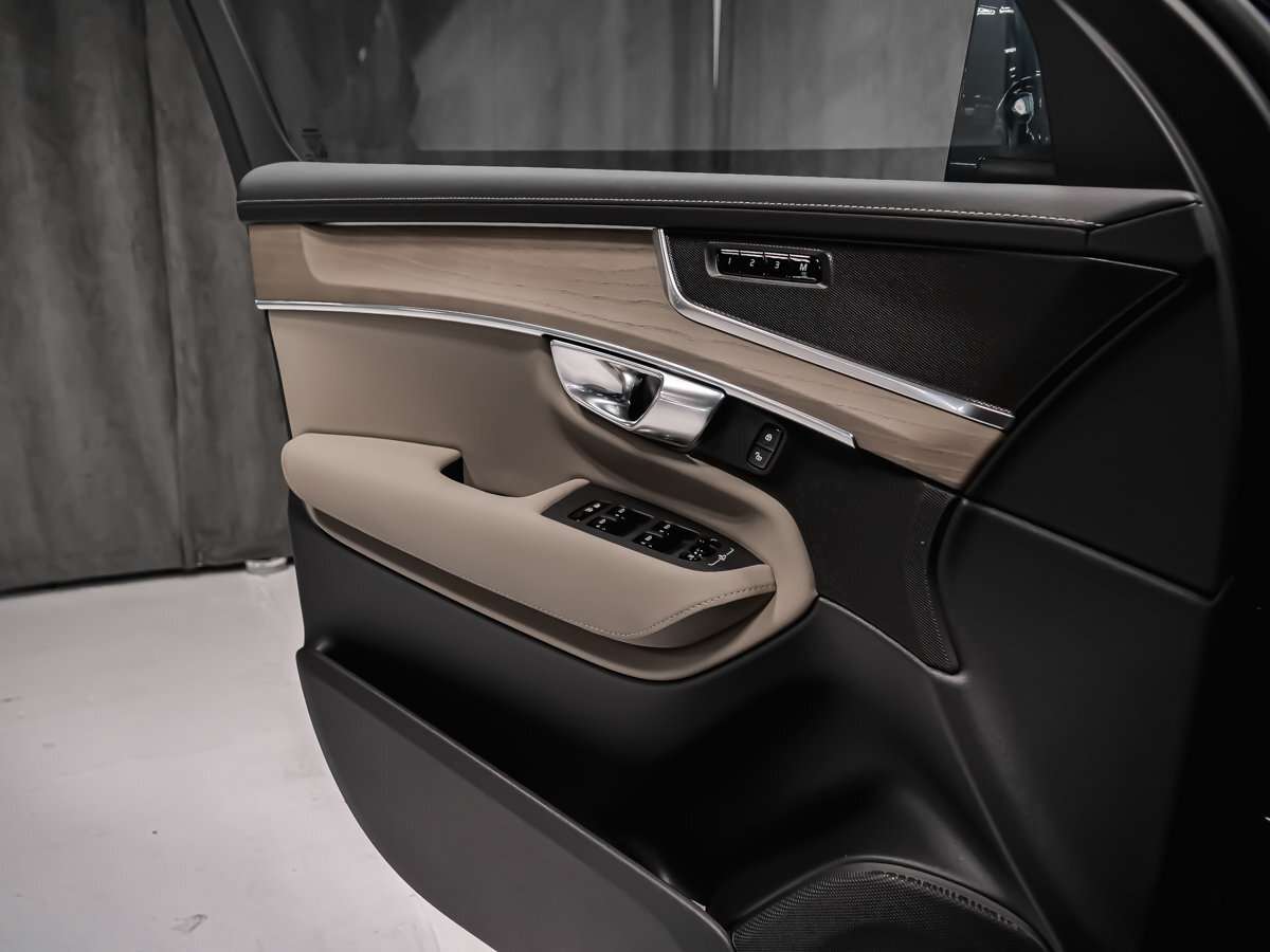2026 Volvo XC90 Core Bright Theme thumb 10