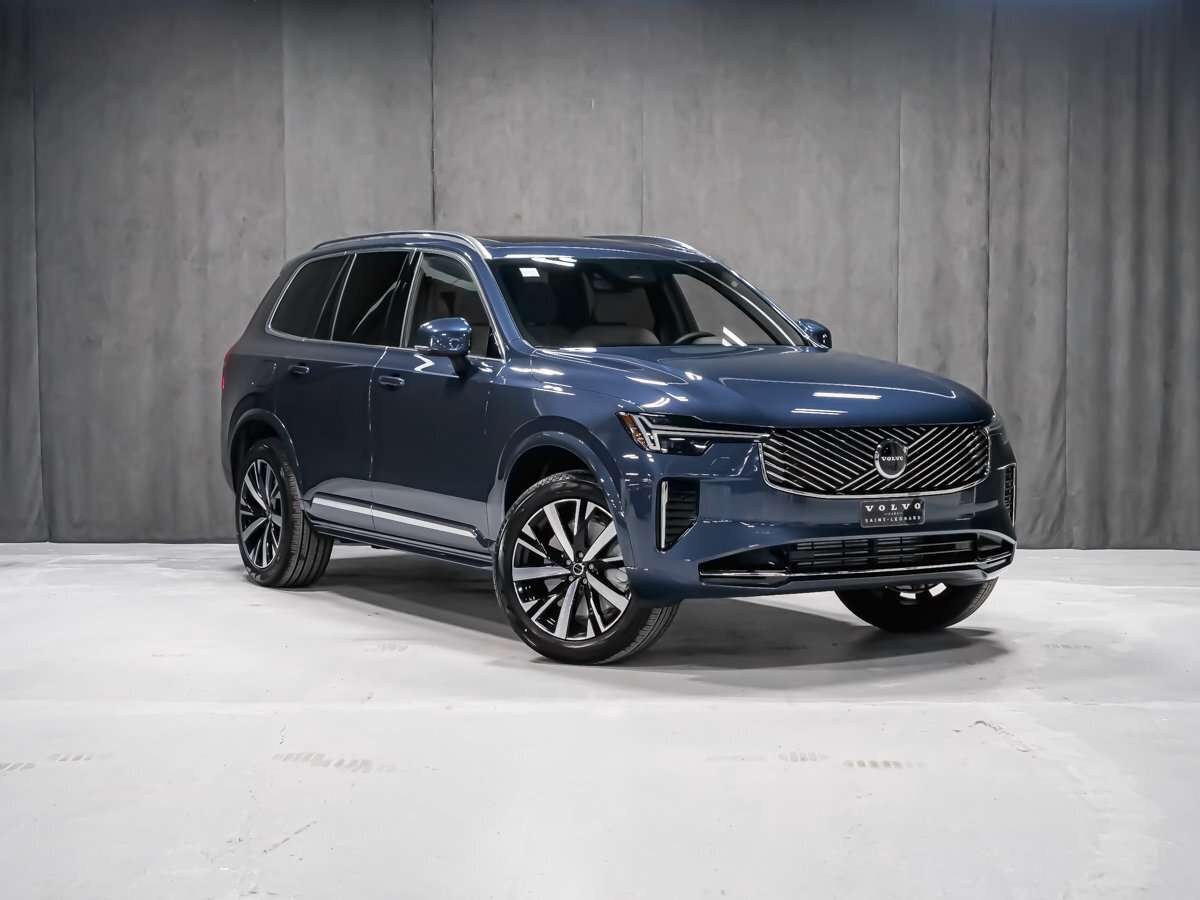 2026 Volvo XC90 Core Bright Theme alt 2