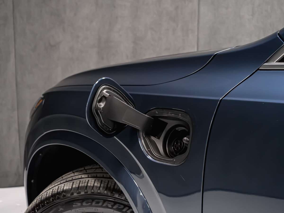 2026 Volvo XC90 Core Bright Theme alt 5