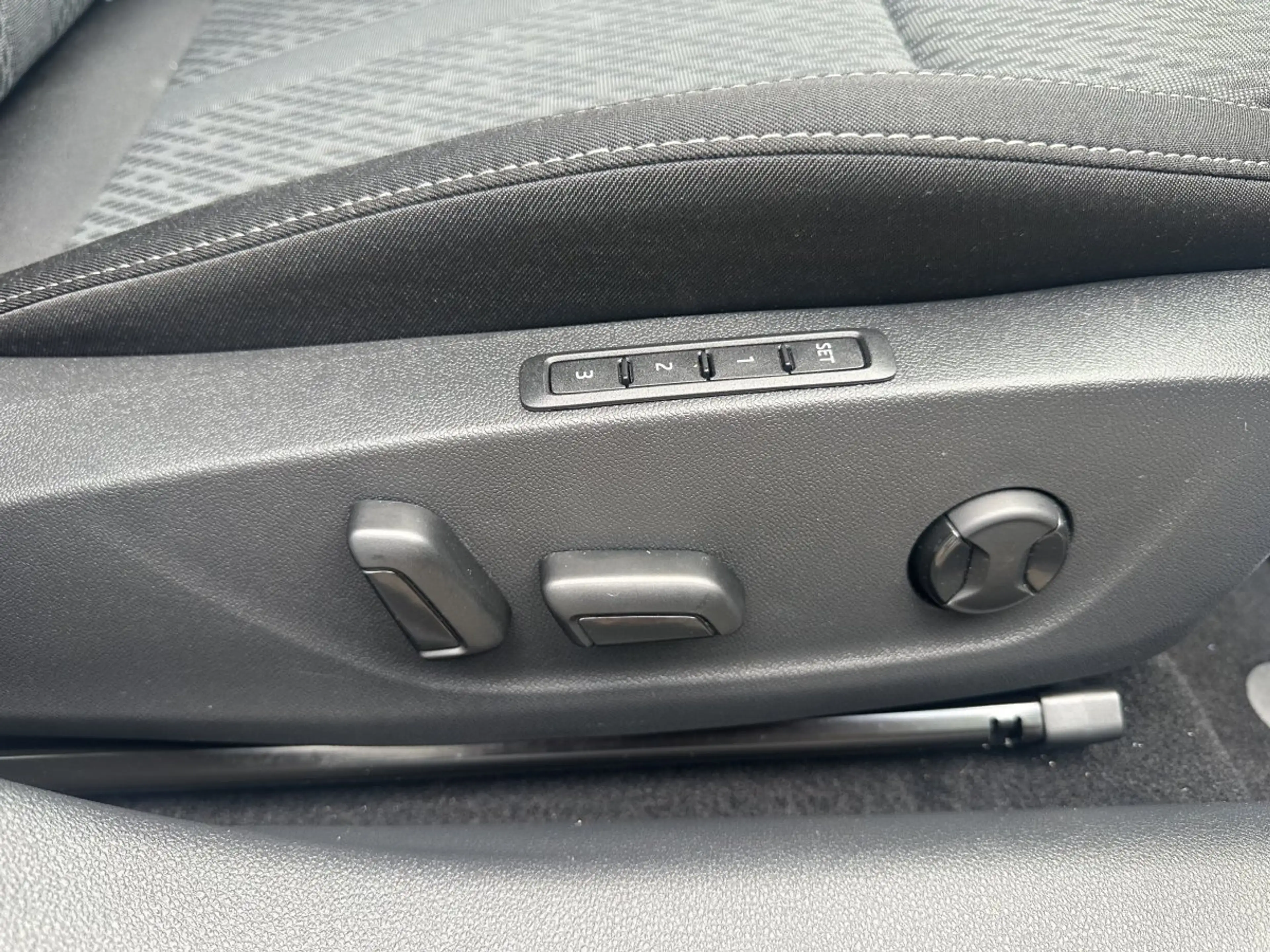 Skoda Octavia Combi 1.0TSI STYLE*VC*LED*NAVI*MEMORY — photo 13
