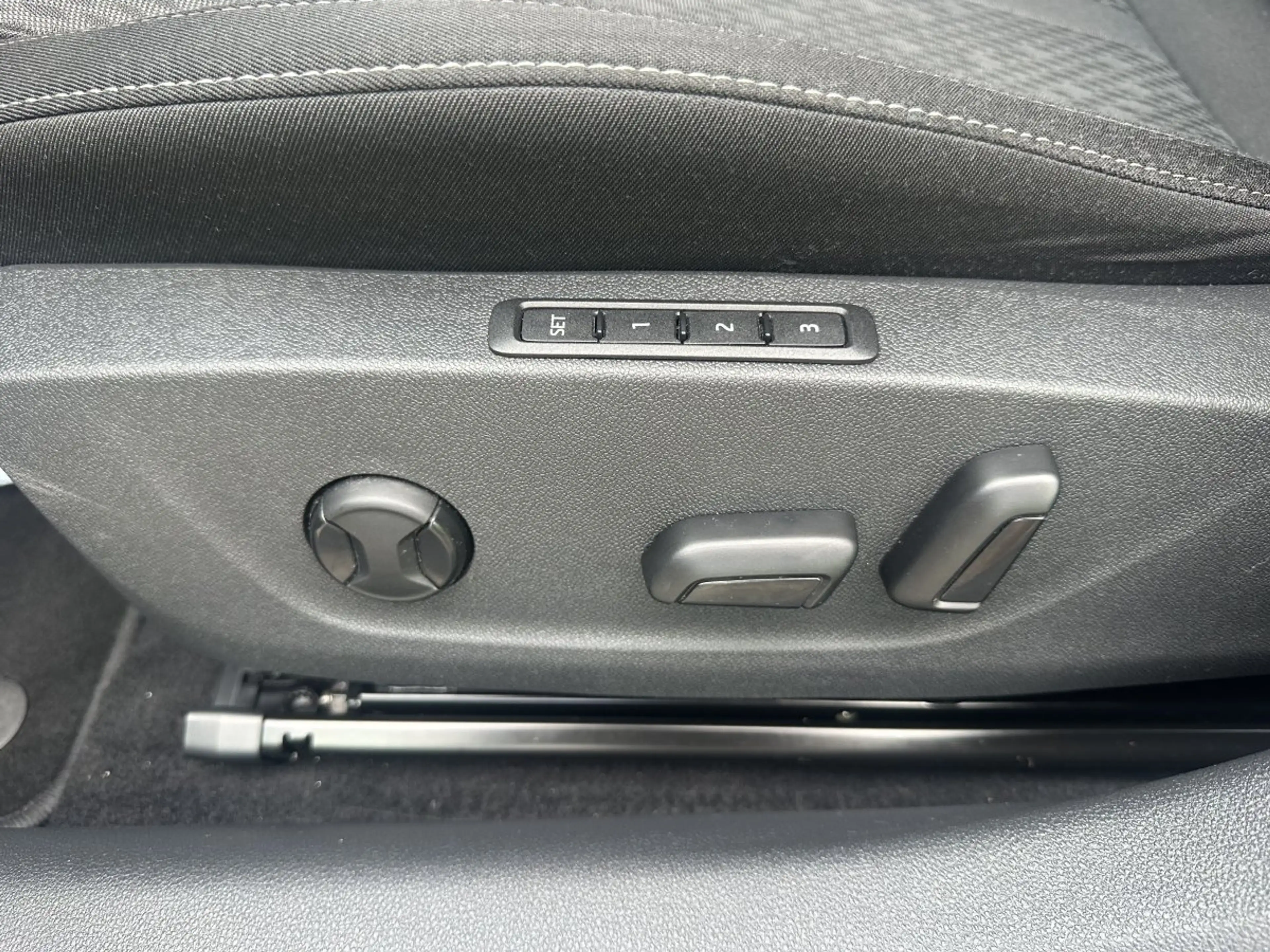 Skoda Octavia Combi 1.0TSI STYLE*VC*LED*NAVI*MEMORY — photo 10