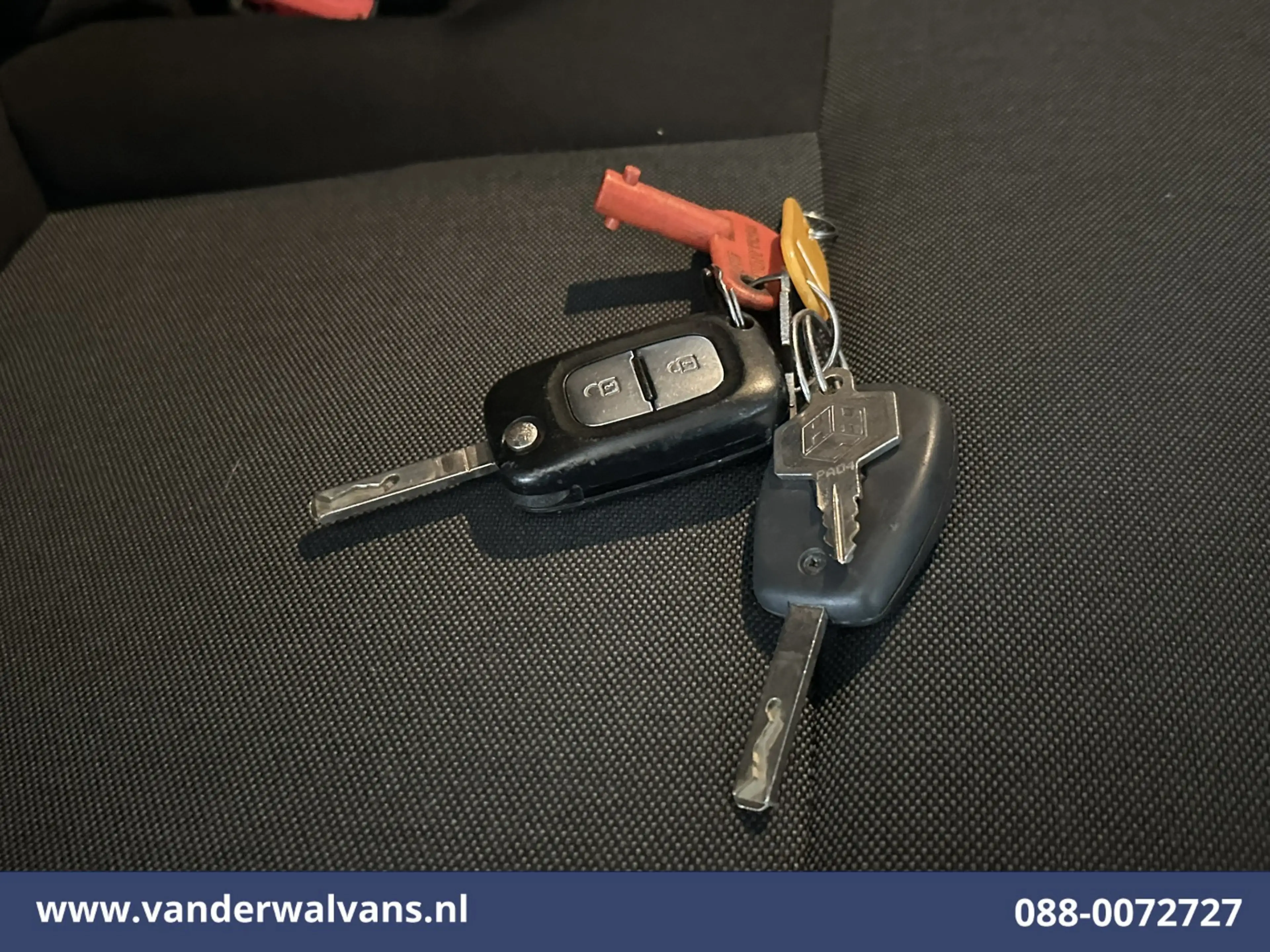 Renault Master 2.3 dCi 146pk Bakwagen 232cm Hoog Laadklep Zijdeur — photo 20