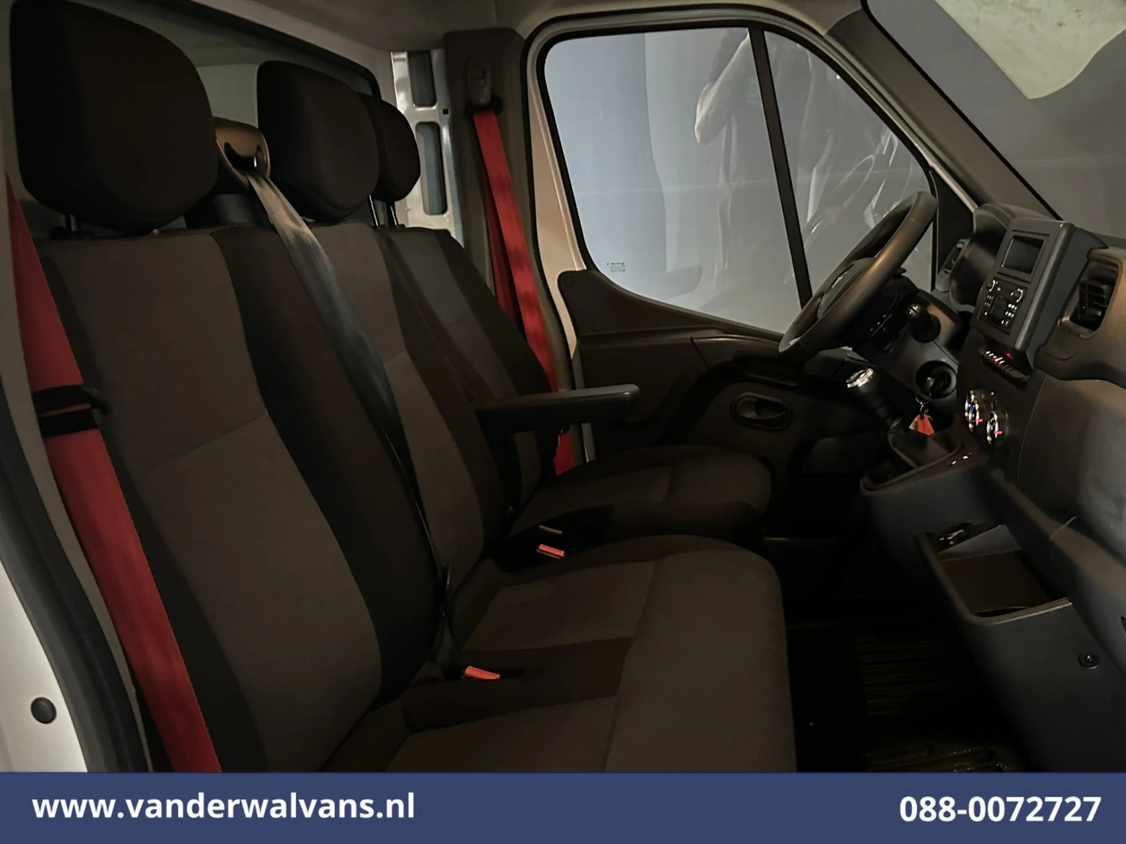 Renault Master 2.3 dCi 146pk Bakwagen 232cm Hoog Laadklep Zijdeur — photo 7