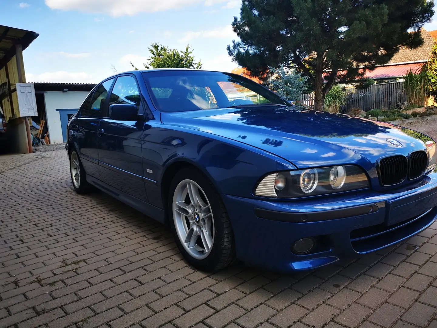 BMW 525 525iEdition Sport Bleu - 2