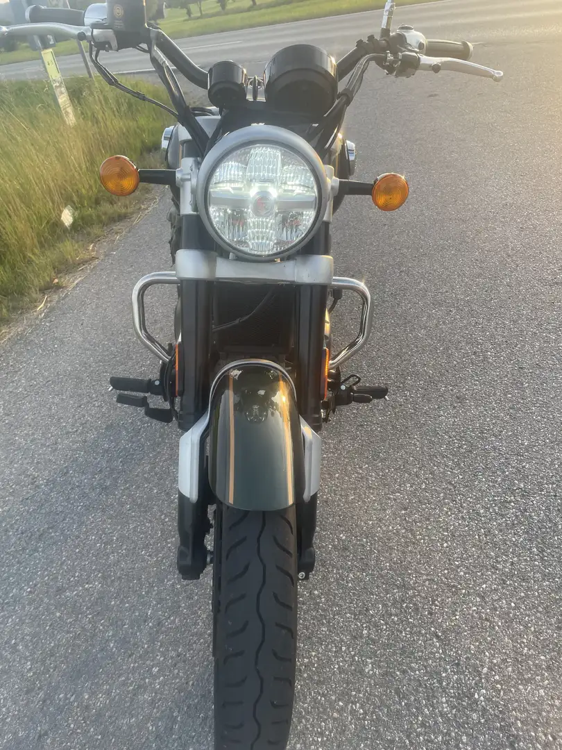 Royal Enfield Super Meteor 650 super Meteor Зелений - 2
