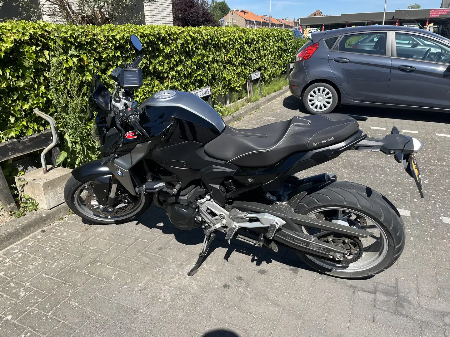 BMW F 900 R Black - 1